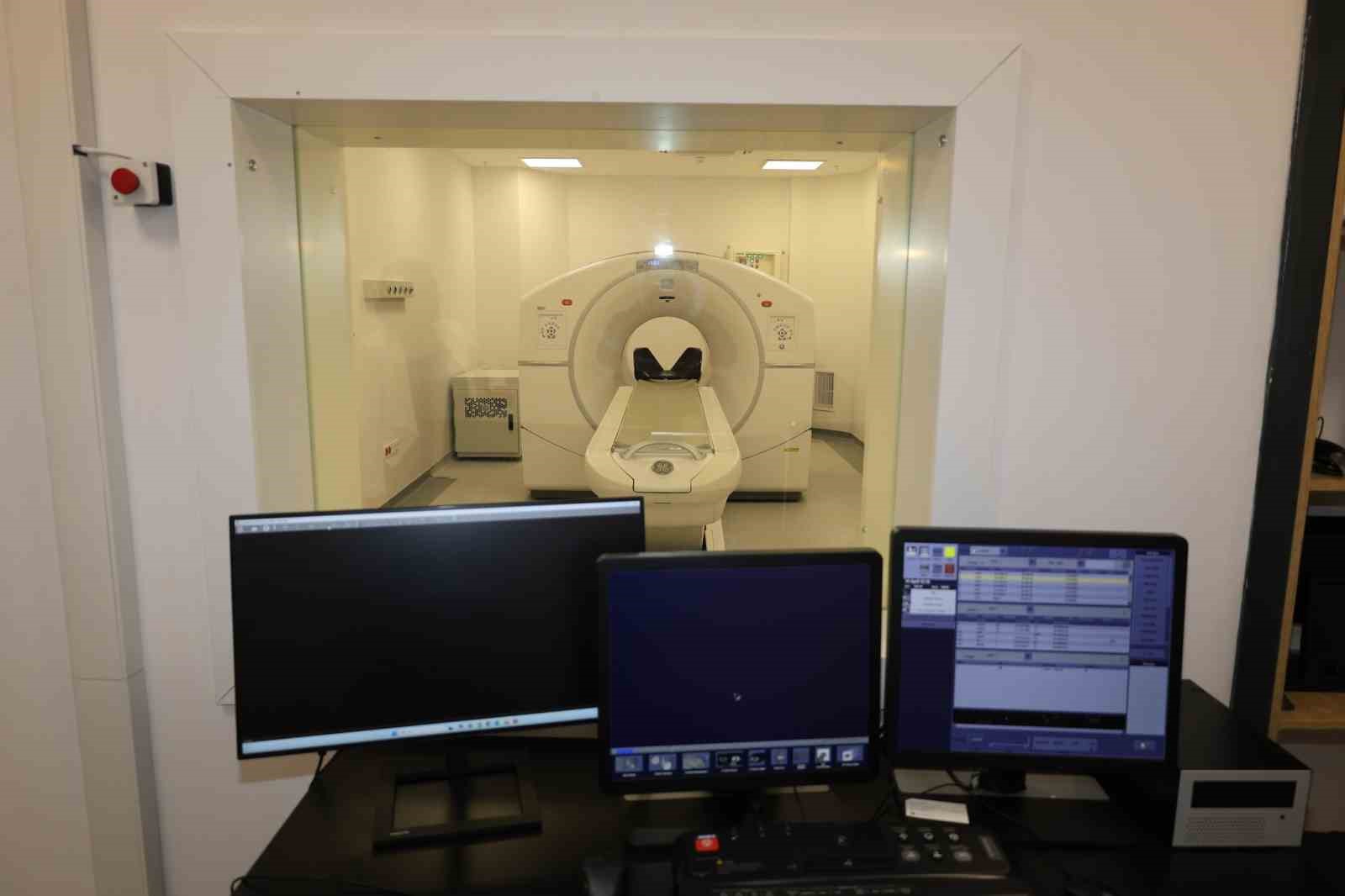 Aydın Şehir Hastanesi’nde görüntüleme ve tedavide son teknoloji dönemi başlıyor
Aydın Şehir Hastanesi’nde görüntüleme ve tedavide son teknoloji dönemi başlıyor