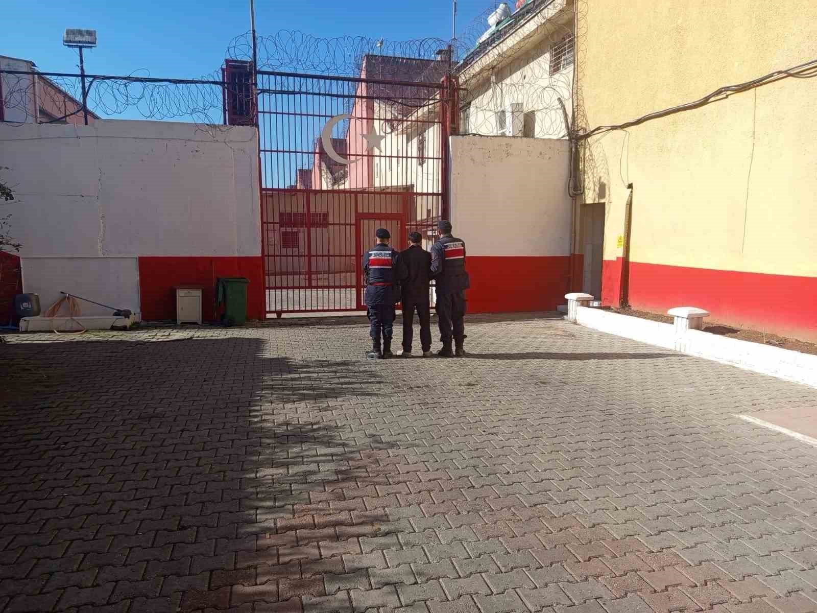 Aydın’da 2 aranan şahıs yakalandı
