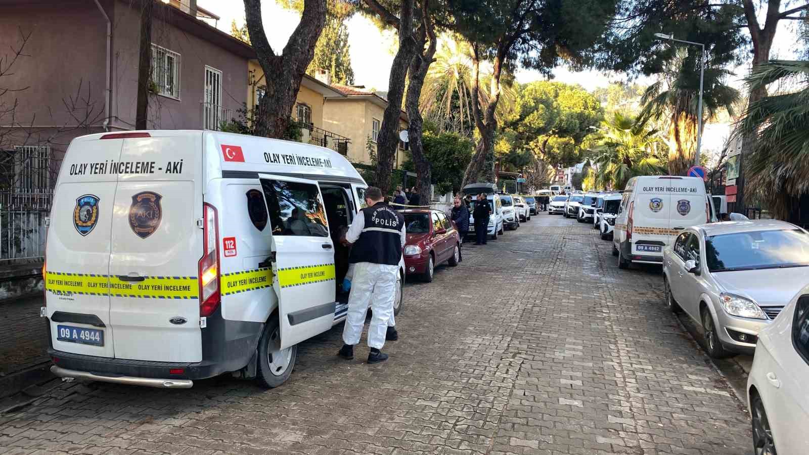 Aydın’da 2 kişi evde ölü bulundu
