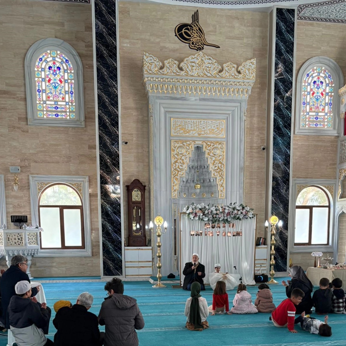 Aydın’da 4-6 yaş Kur’an kursu öğrencisi Yıldırım Kur’an-ı Kerim’i hatmetti
