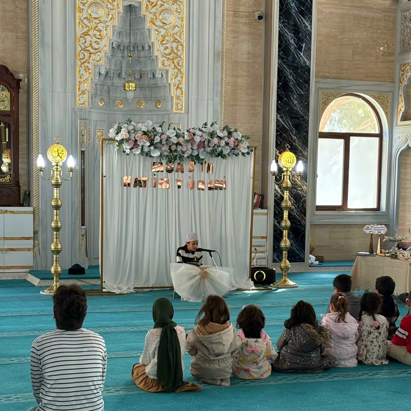 Aydın’da 4-6 yaş Kur’an kursu öğrencisi Yıldırım Kur’an-ı Kerim’i hatmetti
