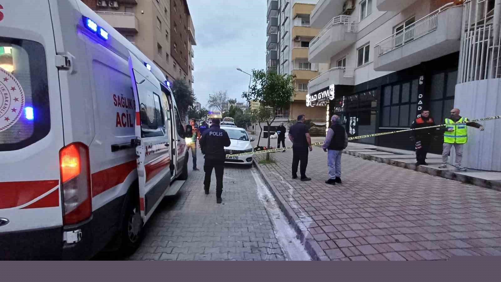 Aydın’da 4 kattan zemine düşen 16 yaşındaki kız çocuğu hayatını kaybetti
