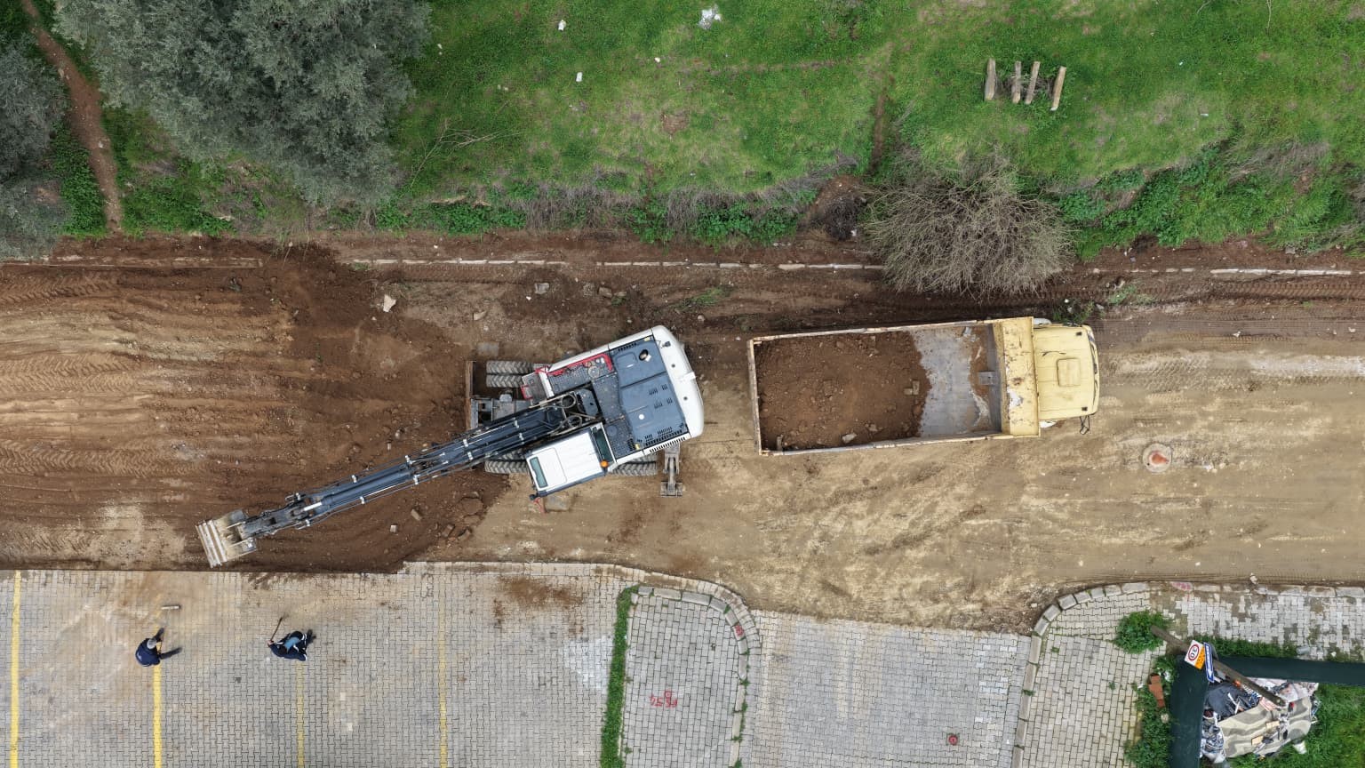 Aydın’da 400 milyon liralık yol yatırımında ilk kazma vuruldu
