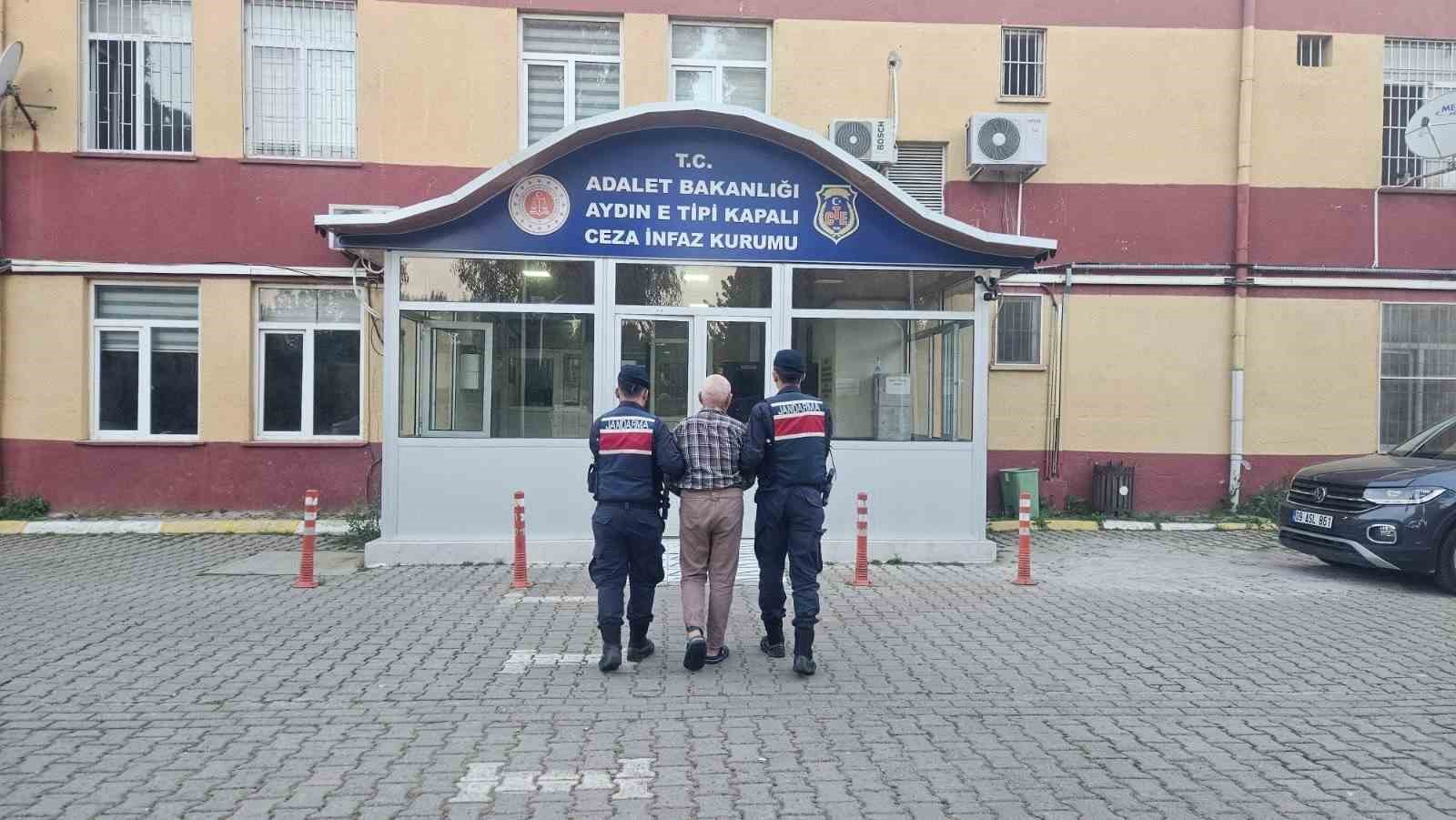 Aydın’da 70 yaşındaki firari hükümlü jandarmadan kaçamadı
