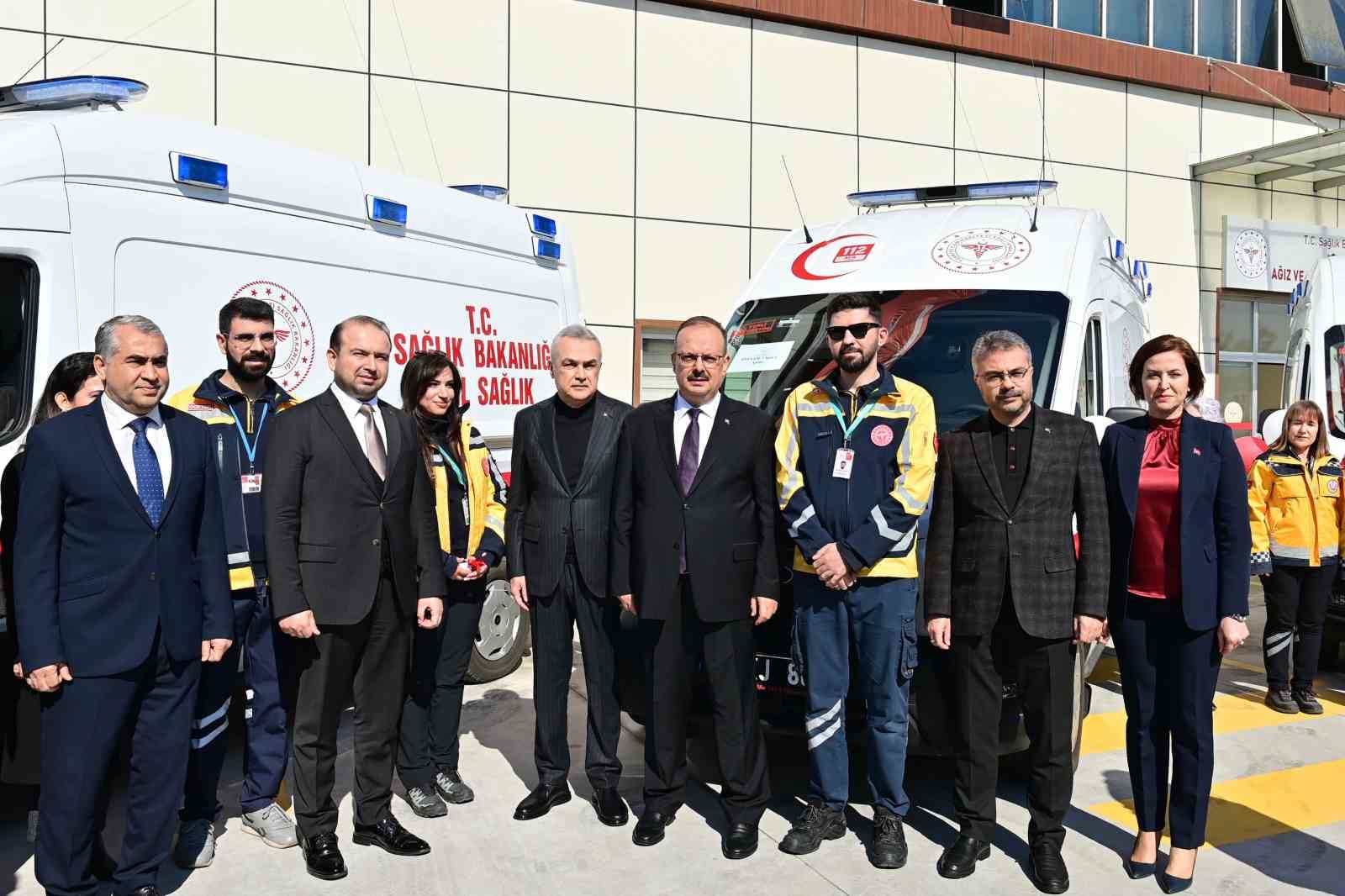 Aydın’da acil sağlık filosuna 16 yeni ambulans
