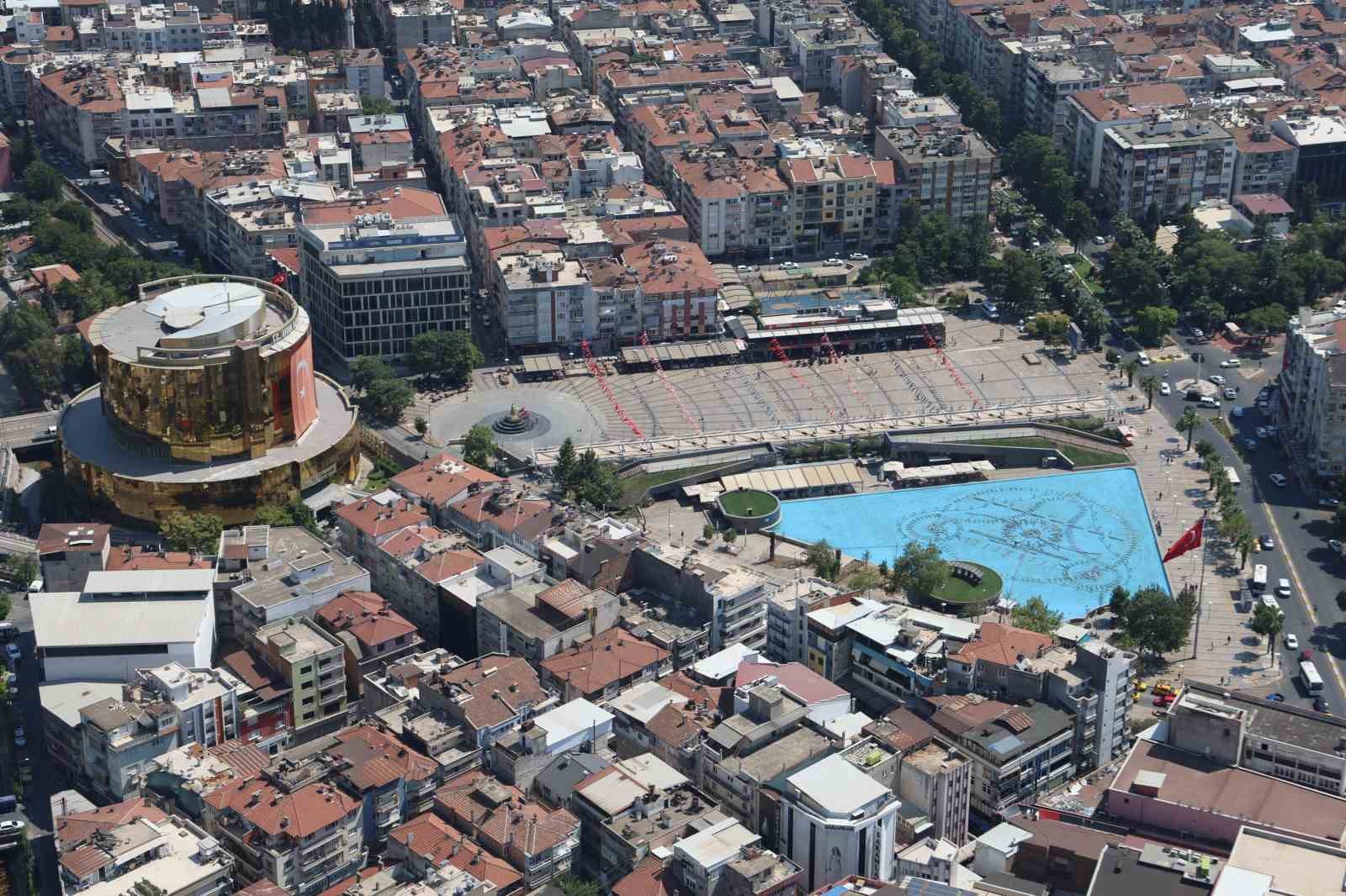 Aydın’da bir yılda 12 bin daireye yapı ruhsatı verildi
