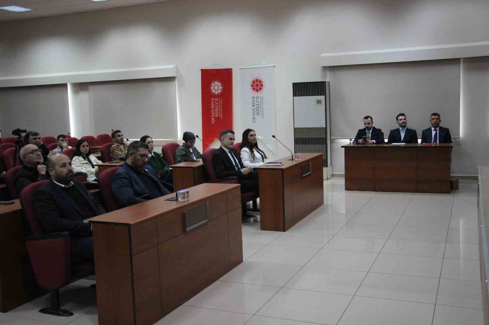 Aydın’da gazetecilere dijital çağ eğitimi
