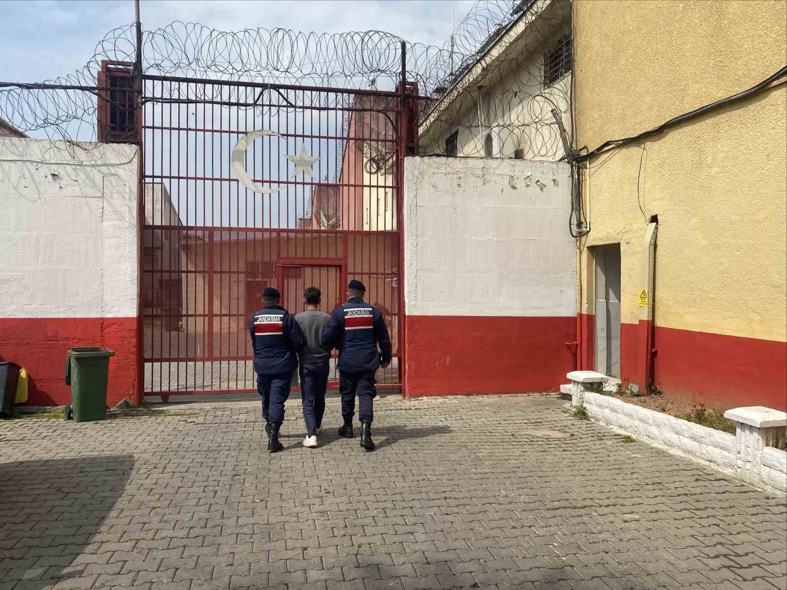 Aydın’da iki aranan hükümlü yakalandı
