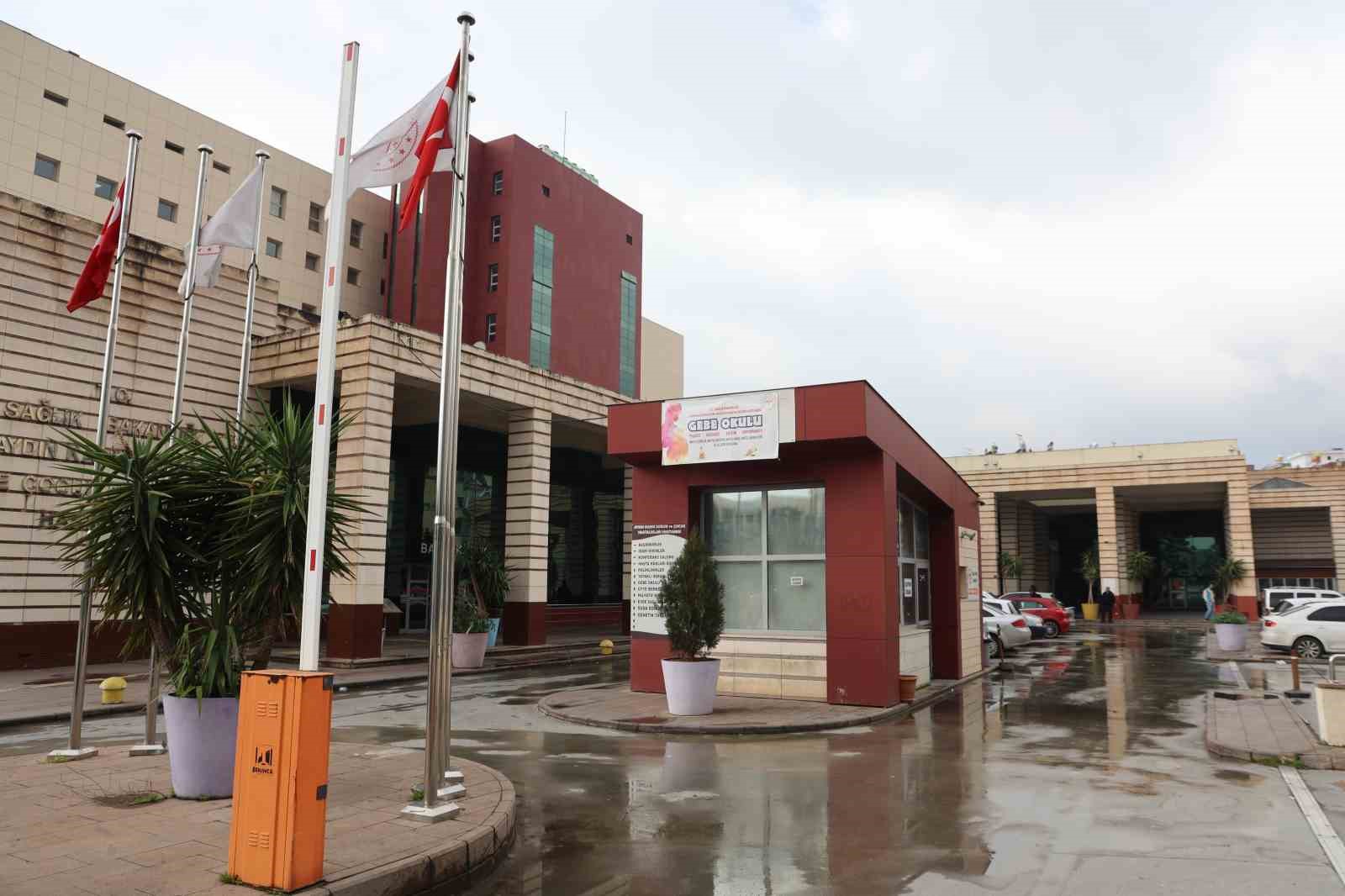 Aydın’da Kadın Doğum ve Çocuk Hastanesi taşındı, eski hastaneye gelenler yönlendirme eksikliğinden dert yandı
