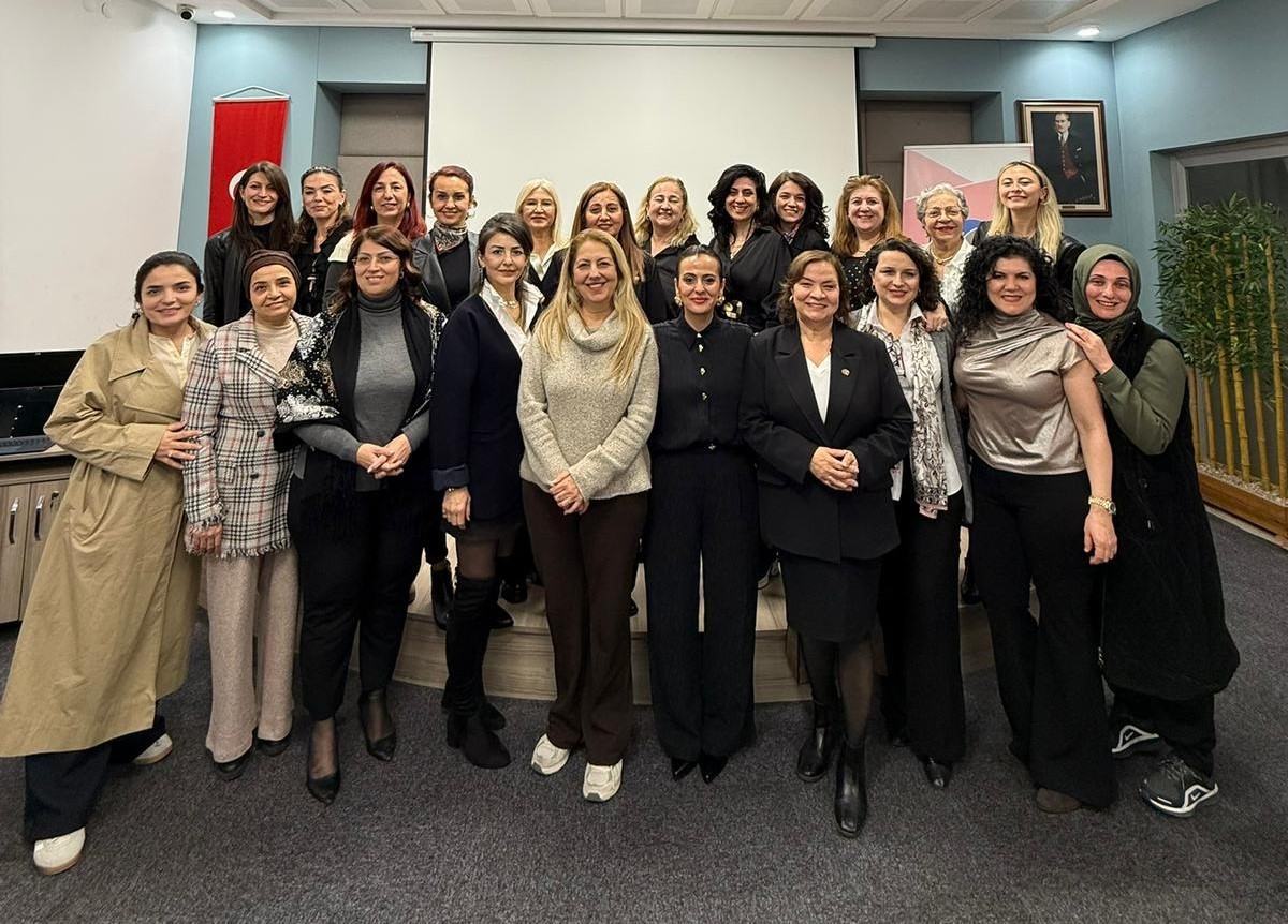 Aydın’da kadınlara ezber bozan eğitim
Aydın’da kadınlara ezber bozan eğitim