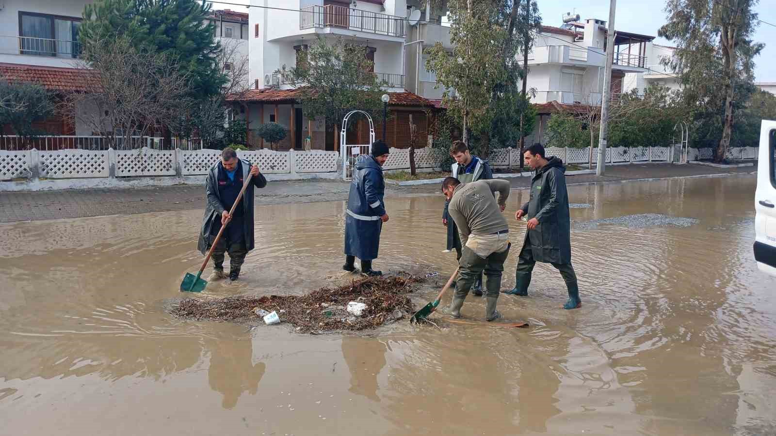 Aydın’da kuvvetli yağışlara büyükşehir ve ASKİ’den anında müdahale
