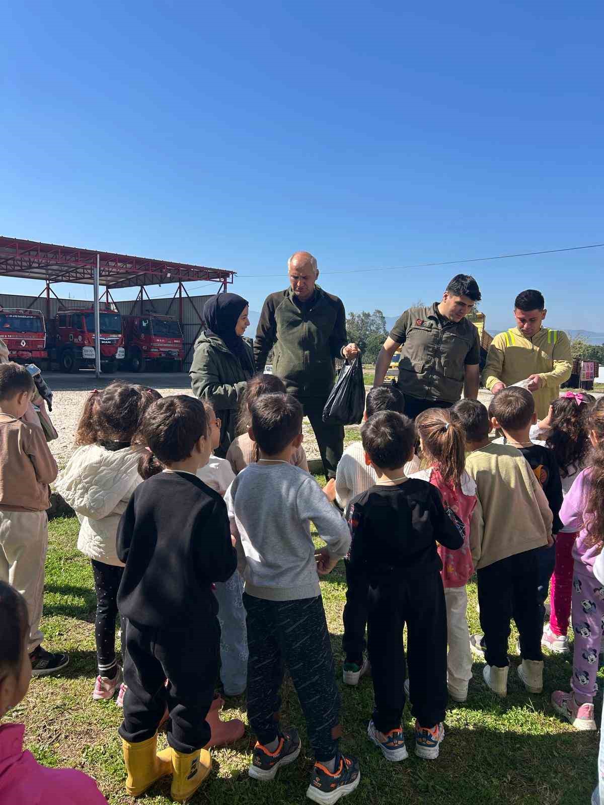 Aydın’da minik öğrencilere orman ve doğa sevgisi aşılandı
