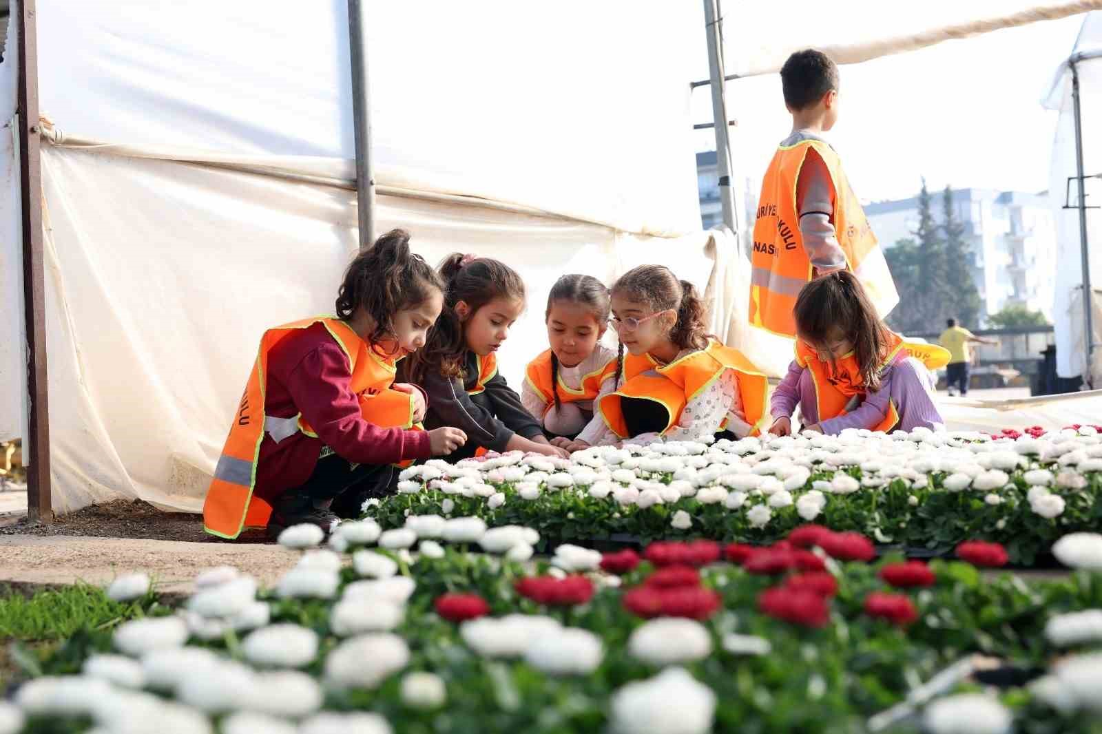 Aydın’da öğrenciler doğa sevgisini öğreniyor
