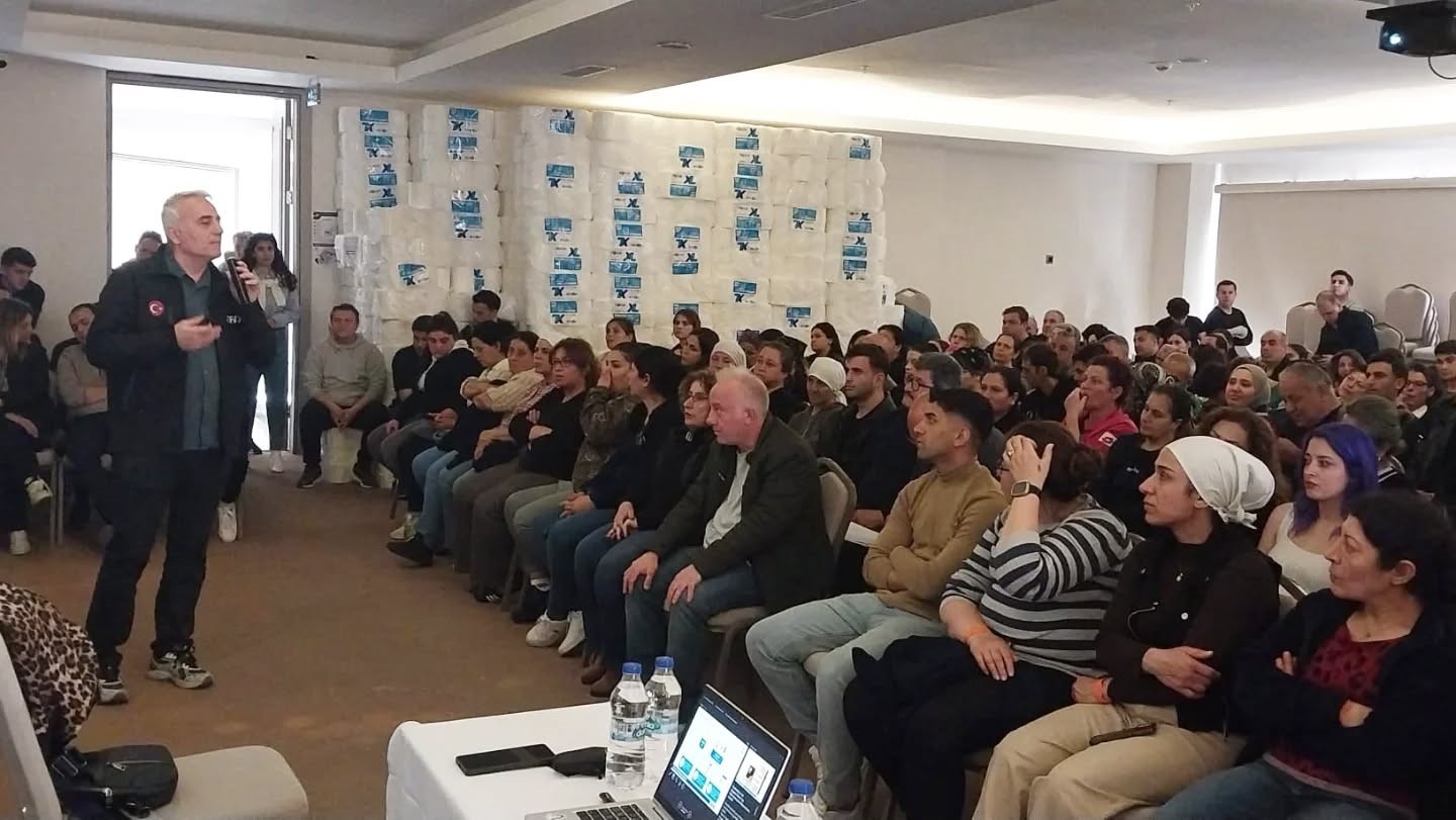 Aydın’da otel personeline afet farkındalık eğitimi ve tatbikat
