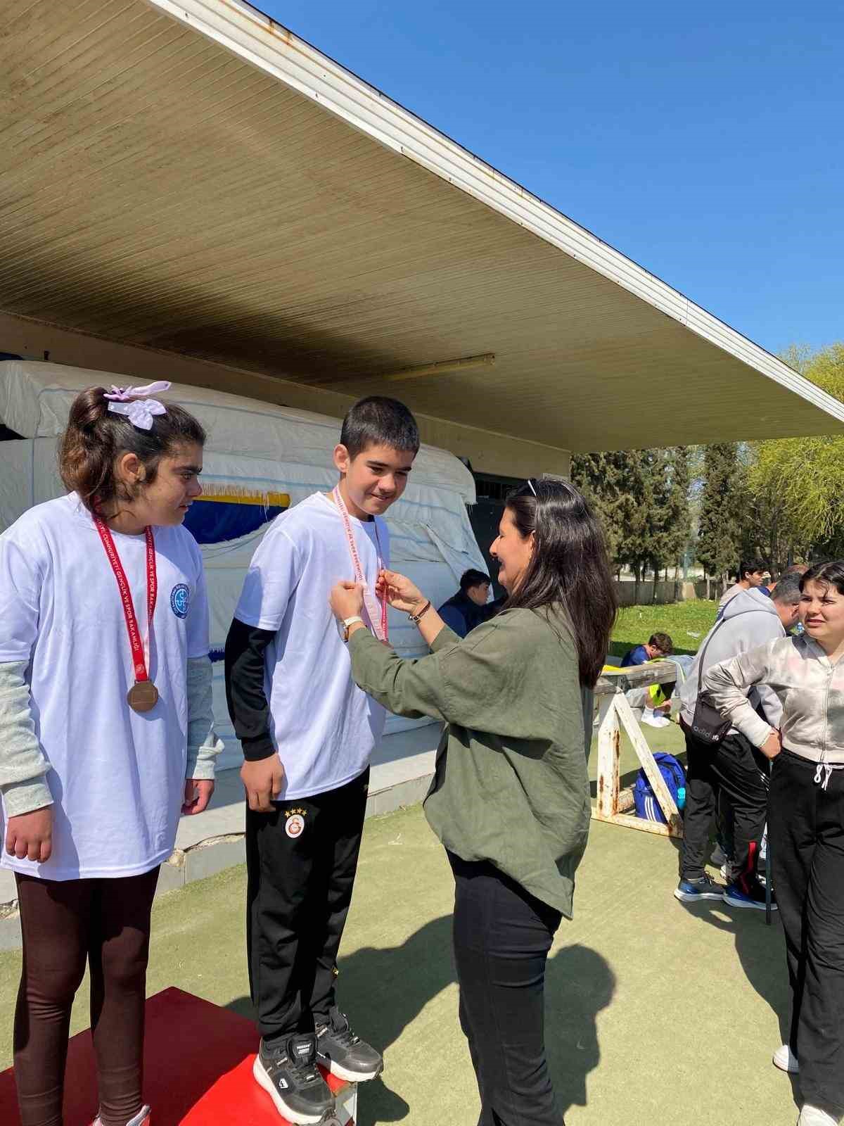 Aydın’da özel sporcular piste çıktı
