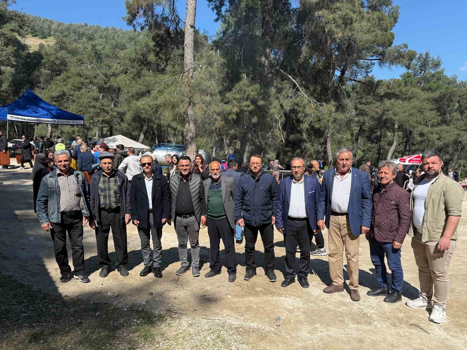 Aydın’daki 41 yıllık gelenek vatandaşları aynı sofrada buluşturdu
