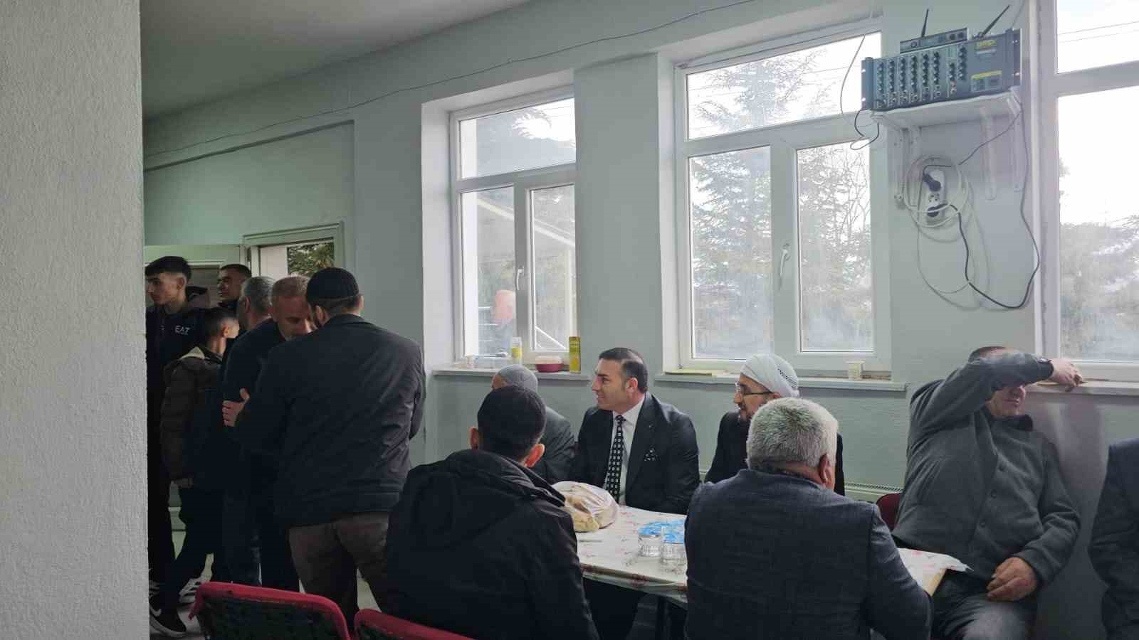 Aydınlar beldesinde bayram geleneği bozulmadı
