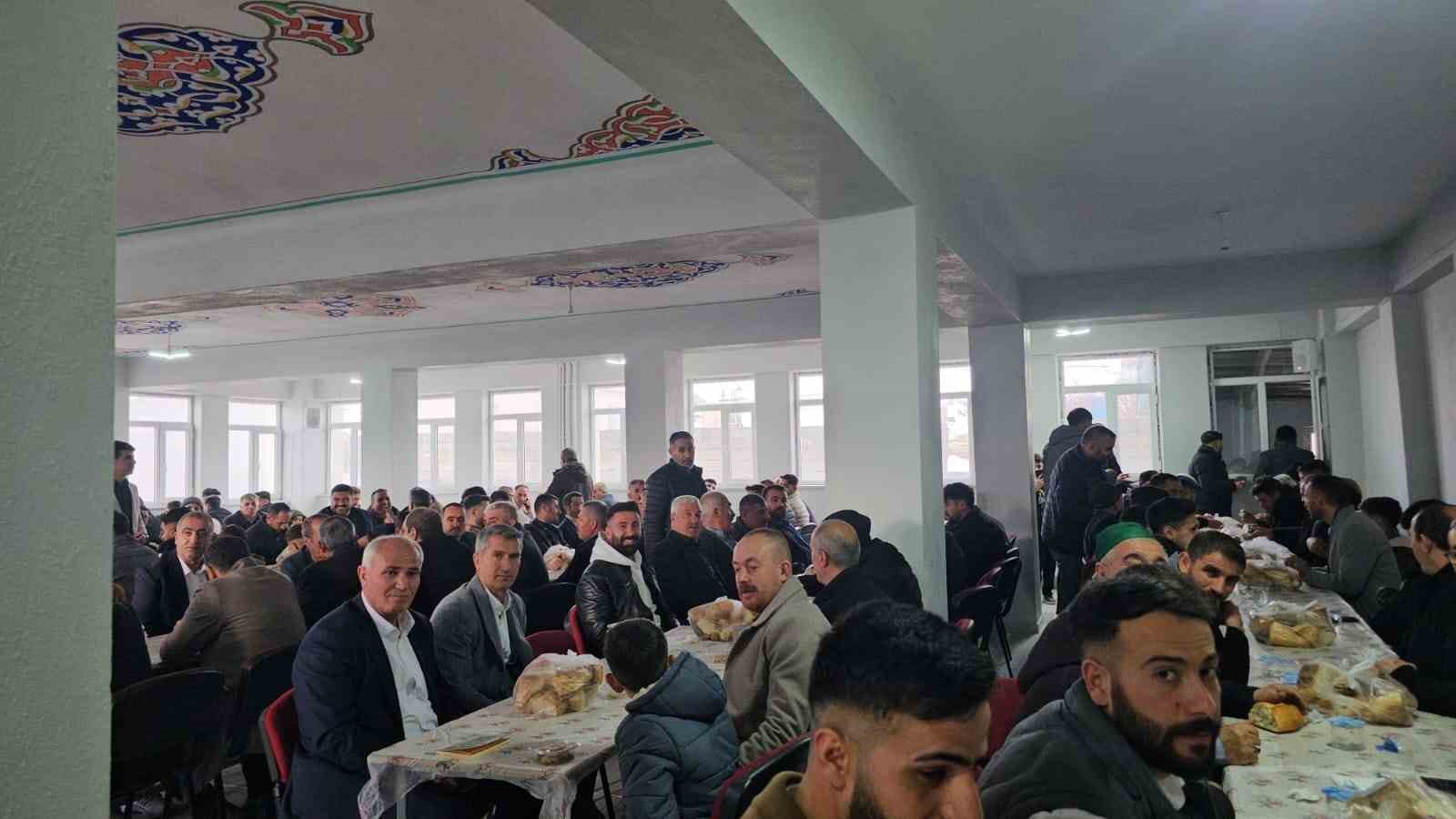 Aydınlar beldesinde bayram geleneği bozulmadı
