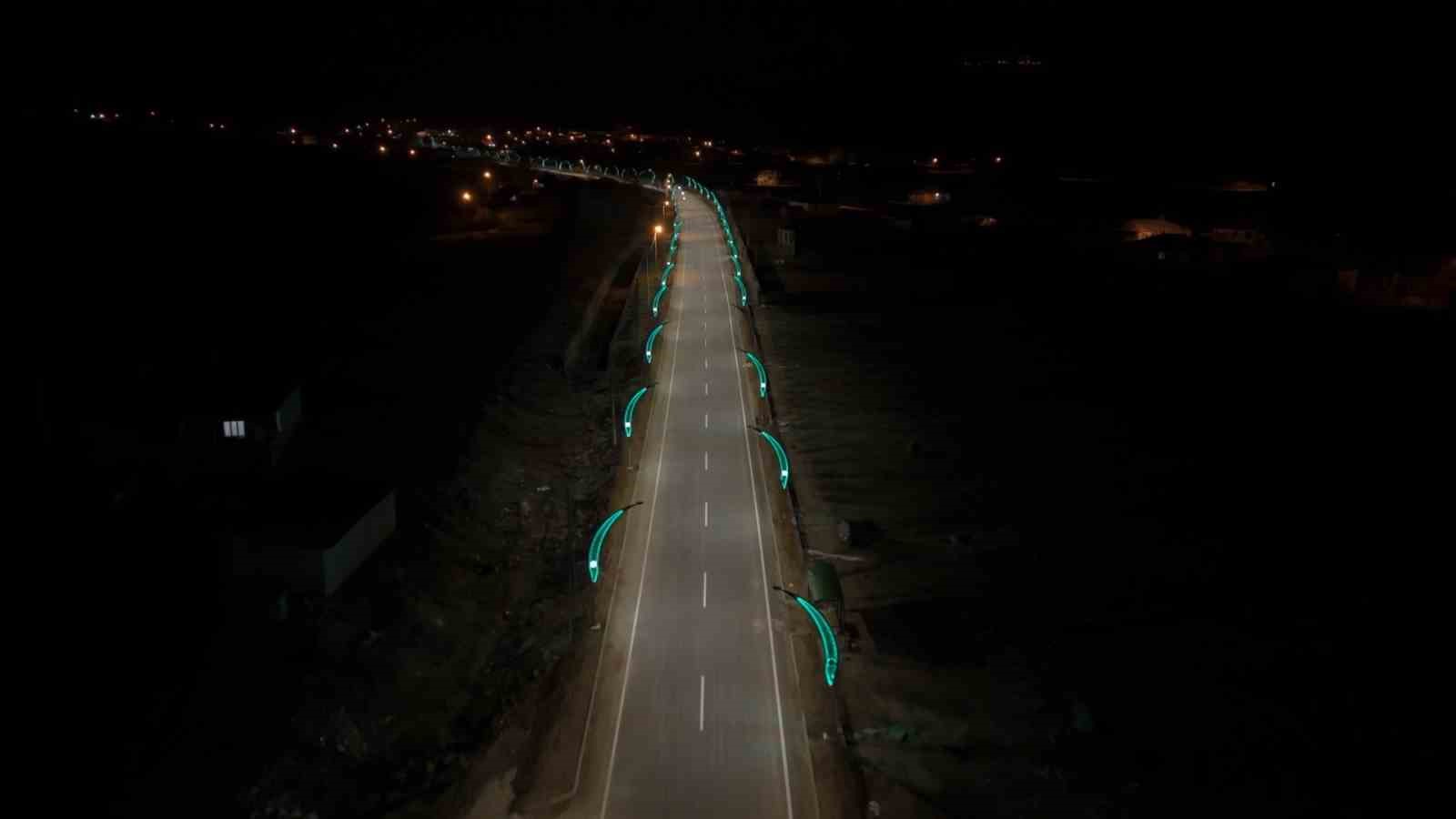 Aydınlatma çalışmasıyla Aydınlar beldesinin çehresi değişti
