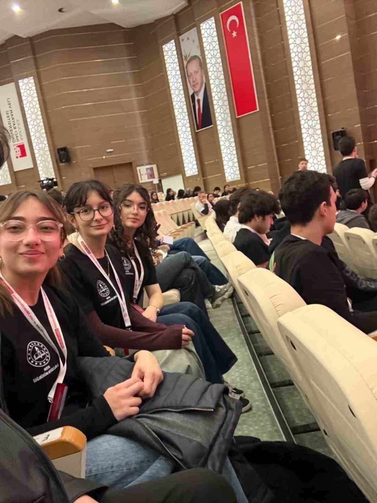 Aydınlı öğrenciler ’GençTek Zirvesi’nde yer alacak
