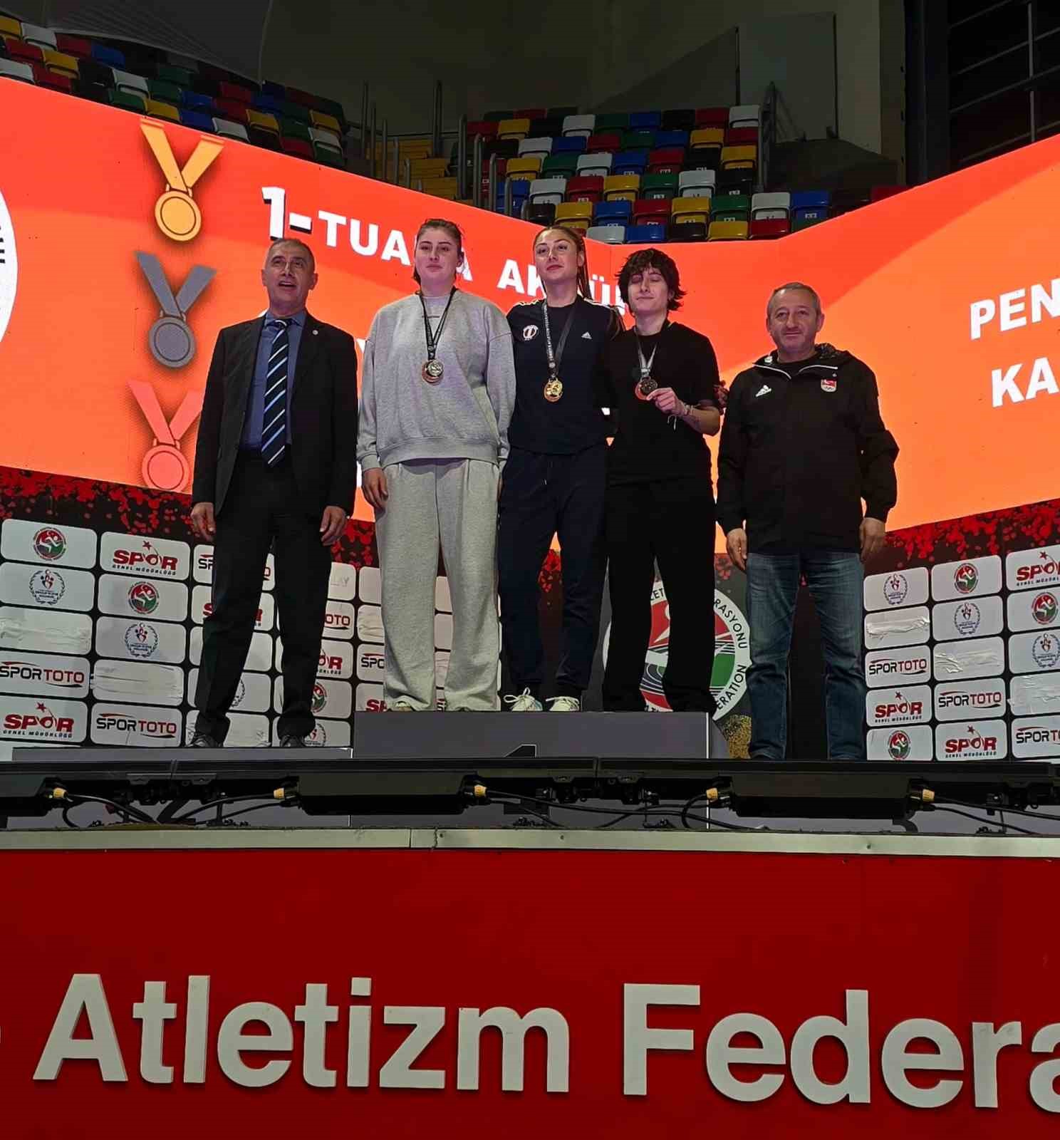 Aydınlı sporcular şampiyonaya damga vurdu
