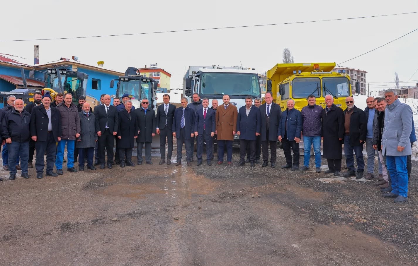 Aydıntepe’de iş makinesi garajı hizmete açıldı
