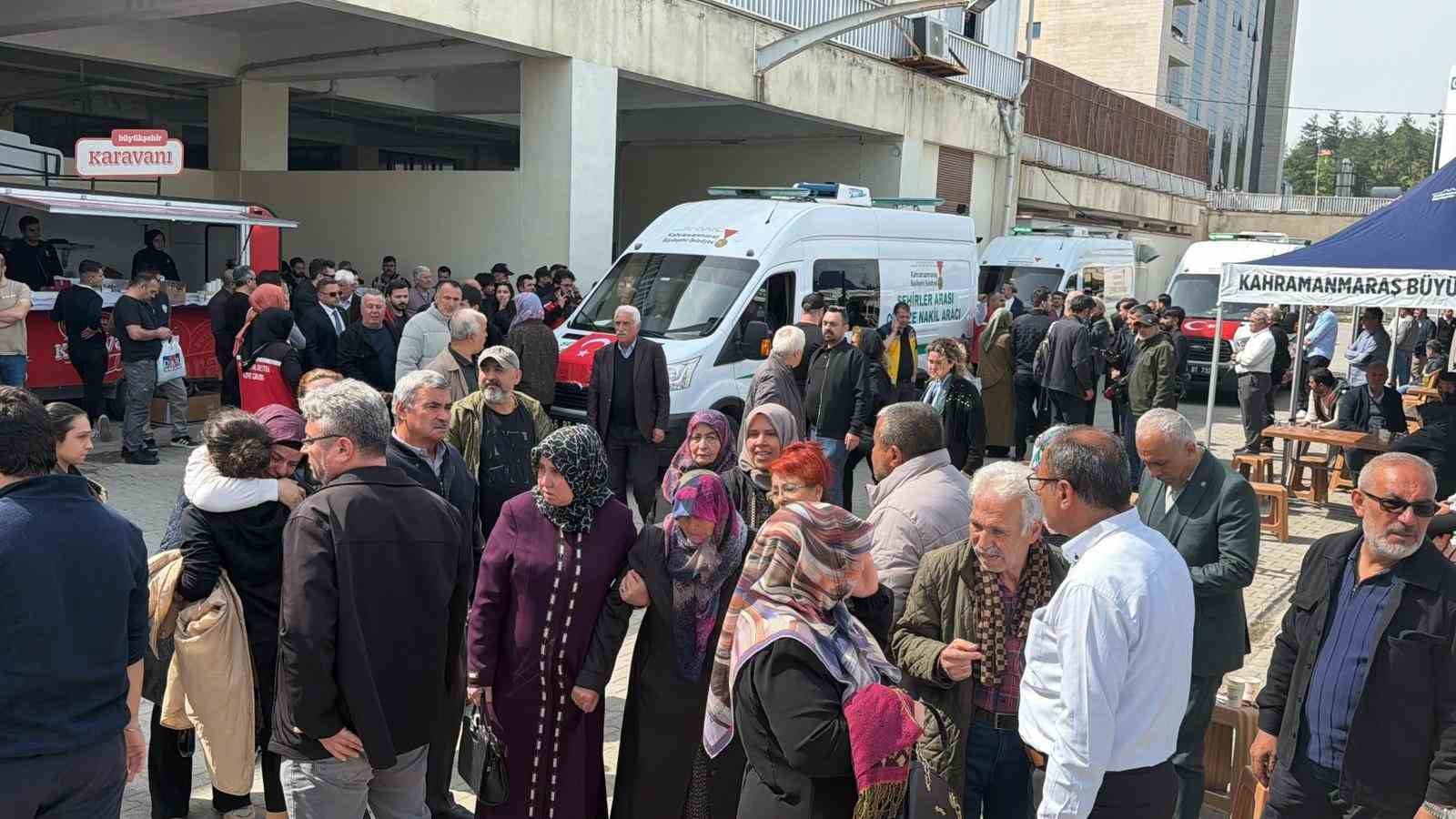 Ayla öğretmenin cenazesi yakınları tarafından hastane morgundan alındı
