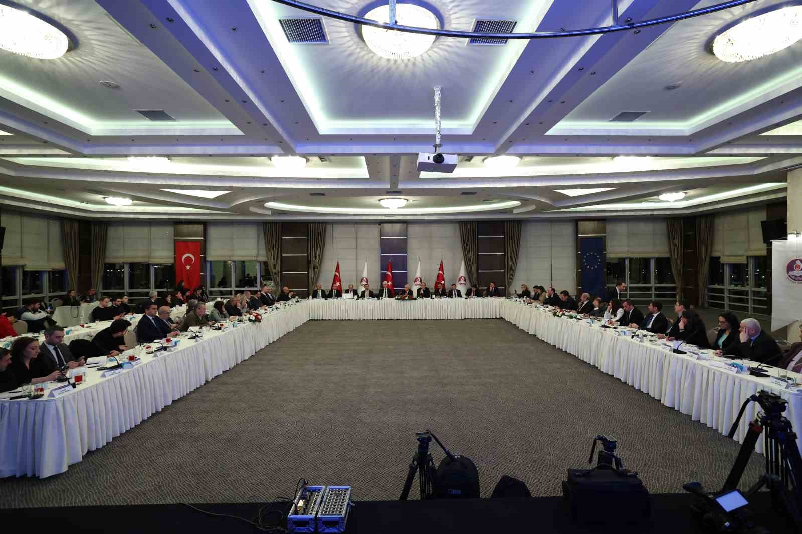 AYM Başkanı Özkaya: "AİHM kararlarına ilişkin icra süreci henüz tamamlanmayan 83 karar bulunuyor"
