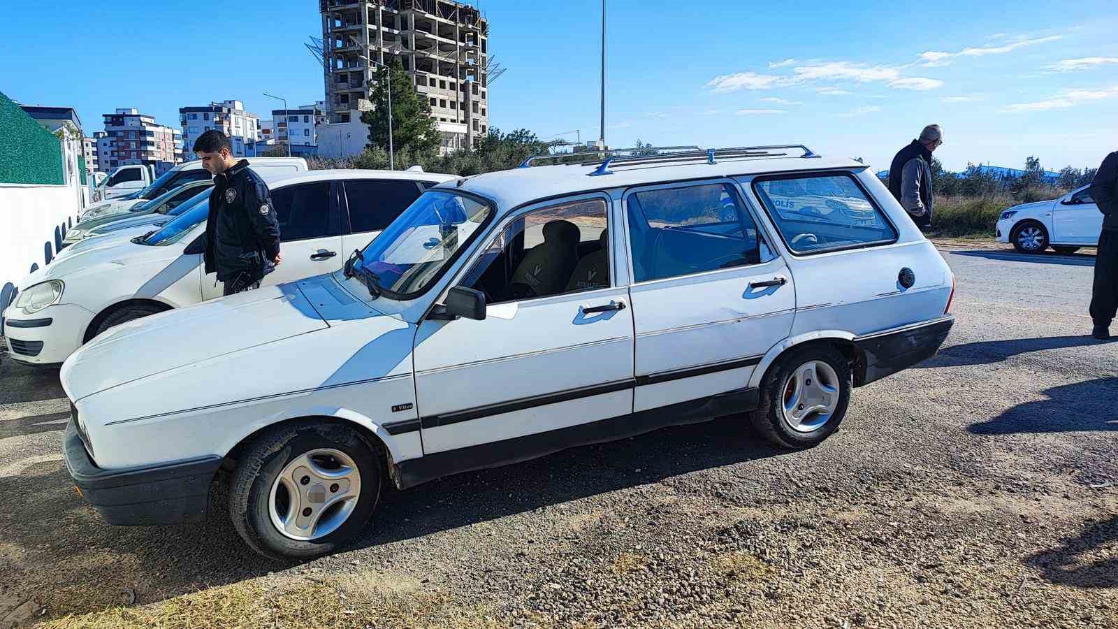 Aynı otomobil üç kez hırsızların hedefi oldu: Önce teybi sonra aküsü ardından komple çalındı
