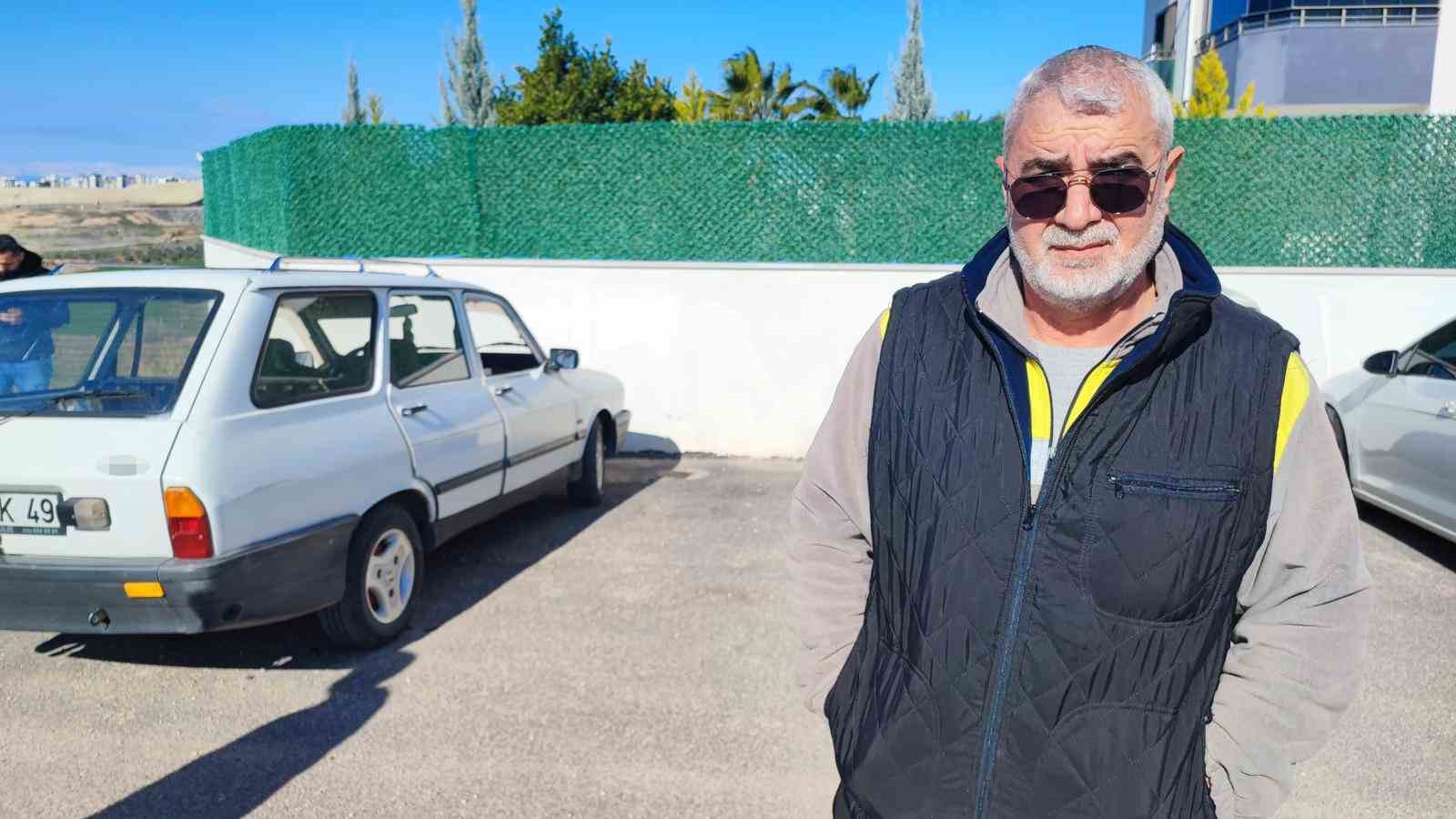 Aynı otomobil üç kez hırsızların hedefi oldu: Önce teybi sonra aküsü ardından komple çalındı
