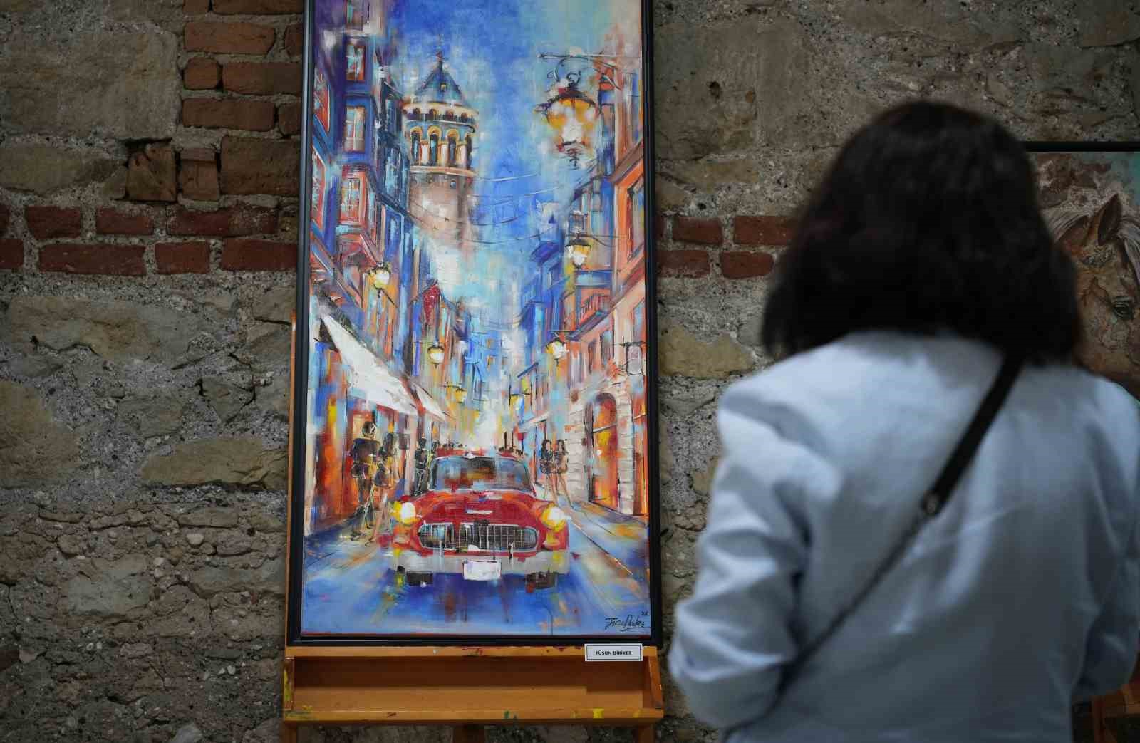 Ayşe Kulin Denizli’de okurlarıyla buluştu
