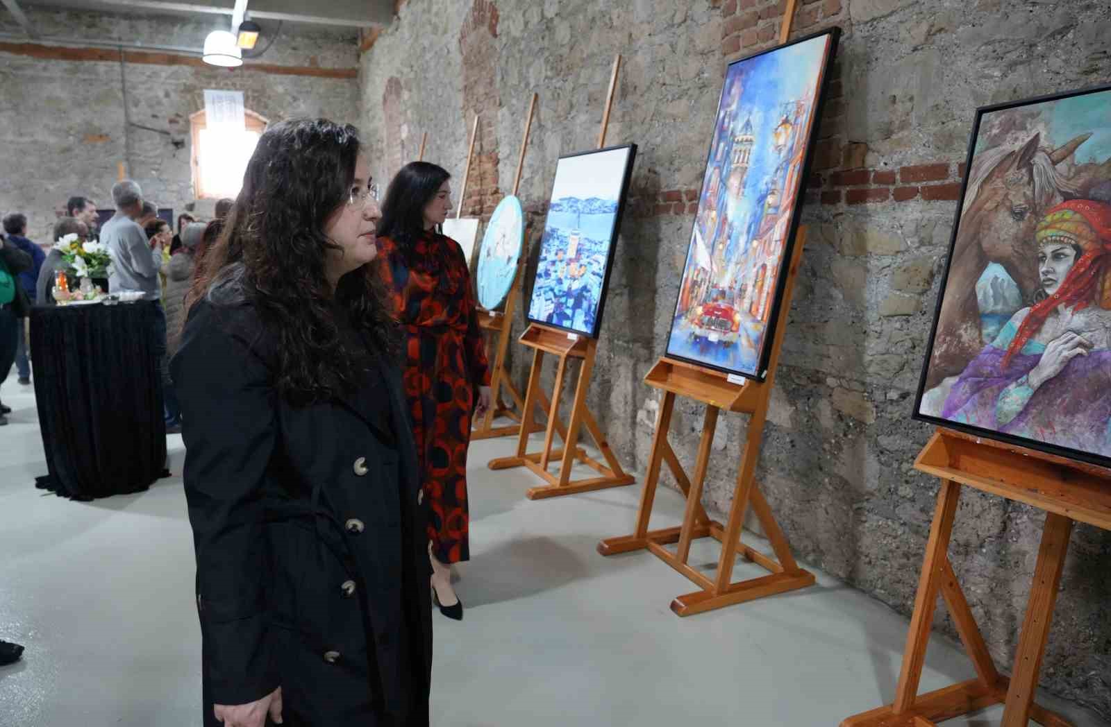 Ayşe Kulin Denizli’de okurlarıyla buluştu
