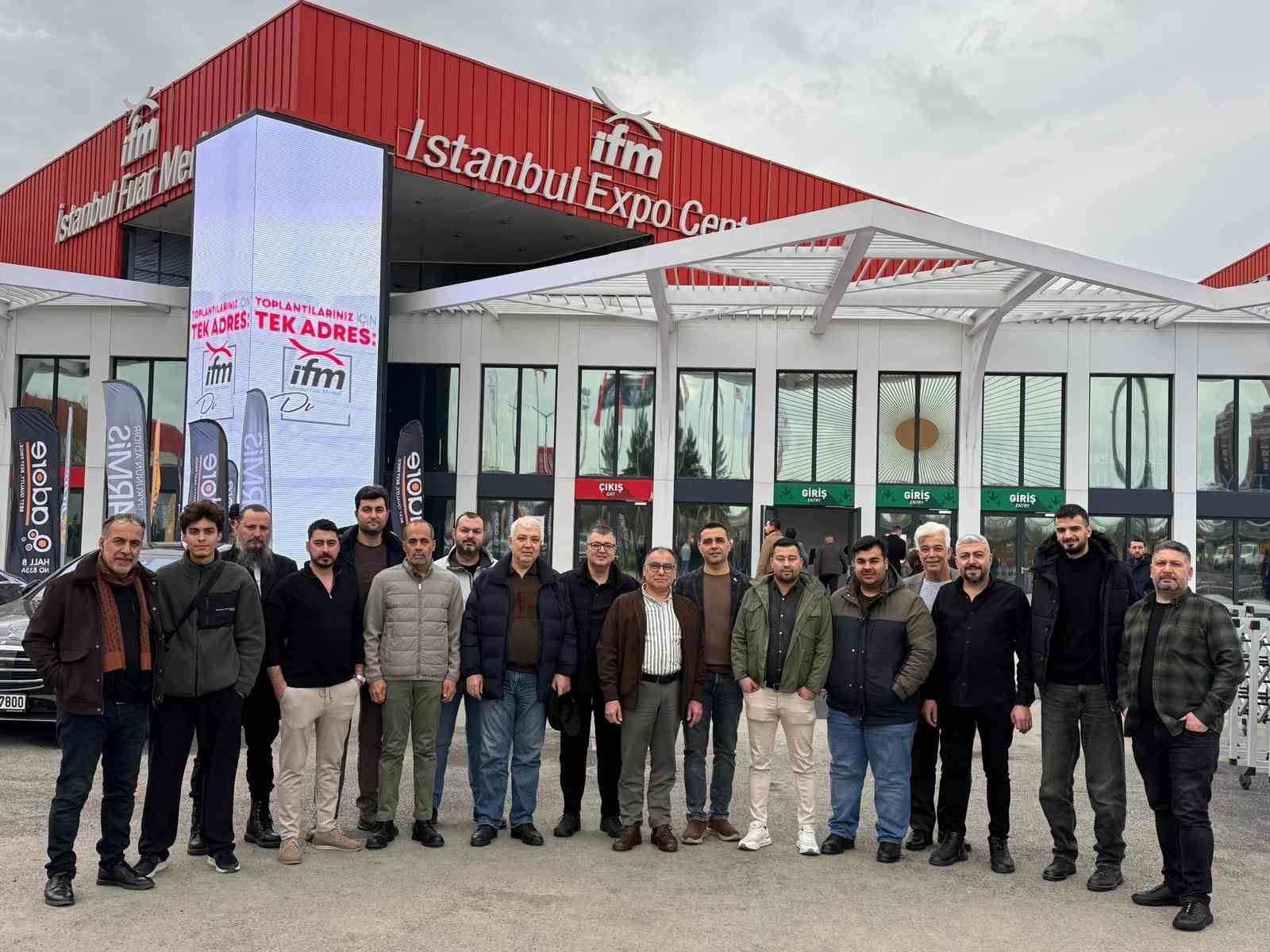 AYTO üyeleri mobilya fuarında sektörü yakından takip etti
