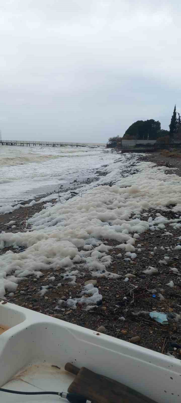 Ayvacık’ta deniz köpürdü
