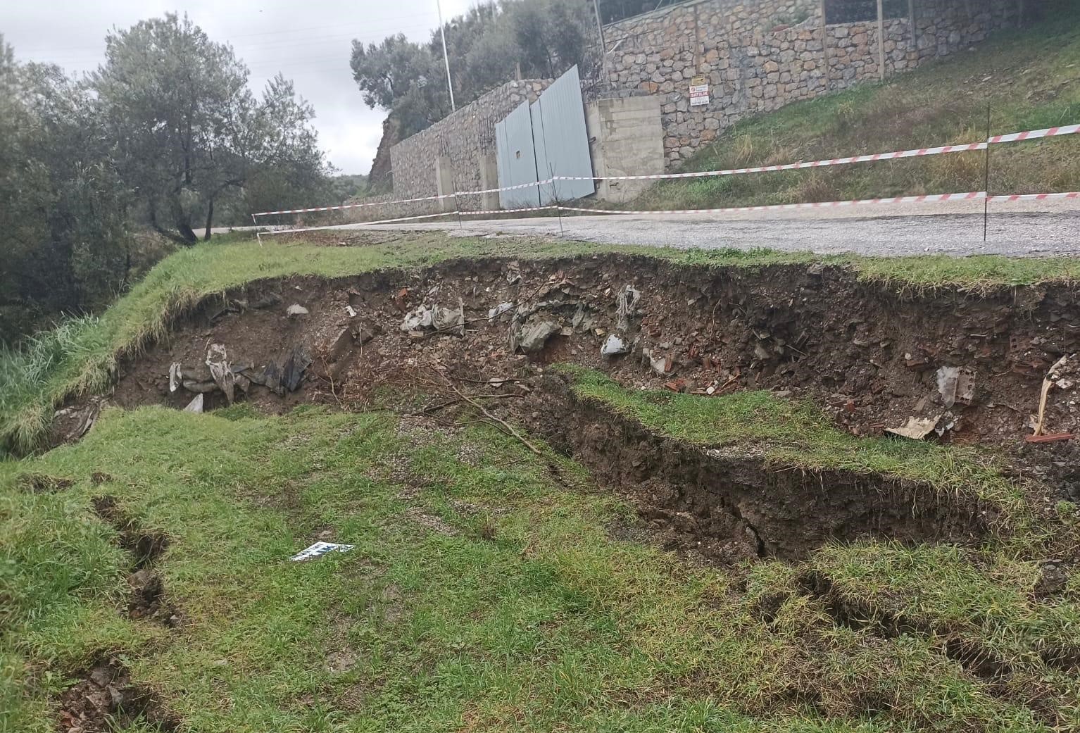 Ayvacık’ta sağanak yağış etkili oldu
