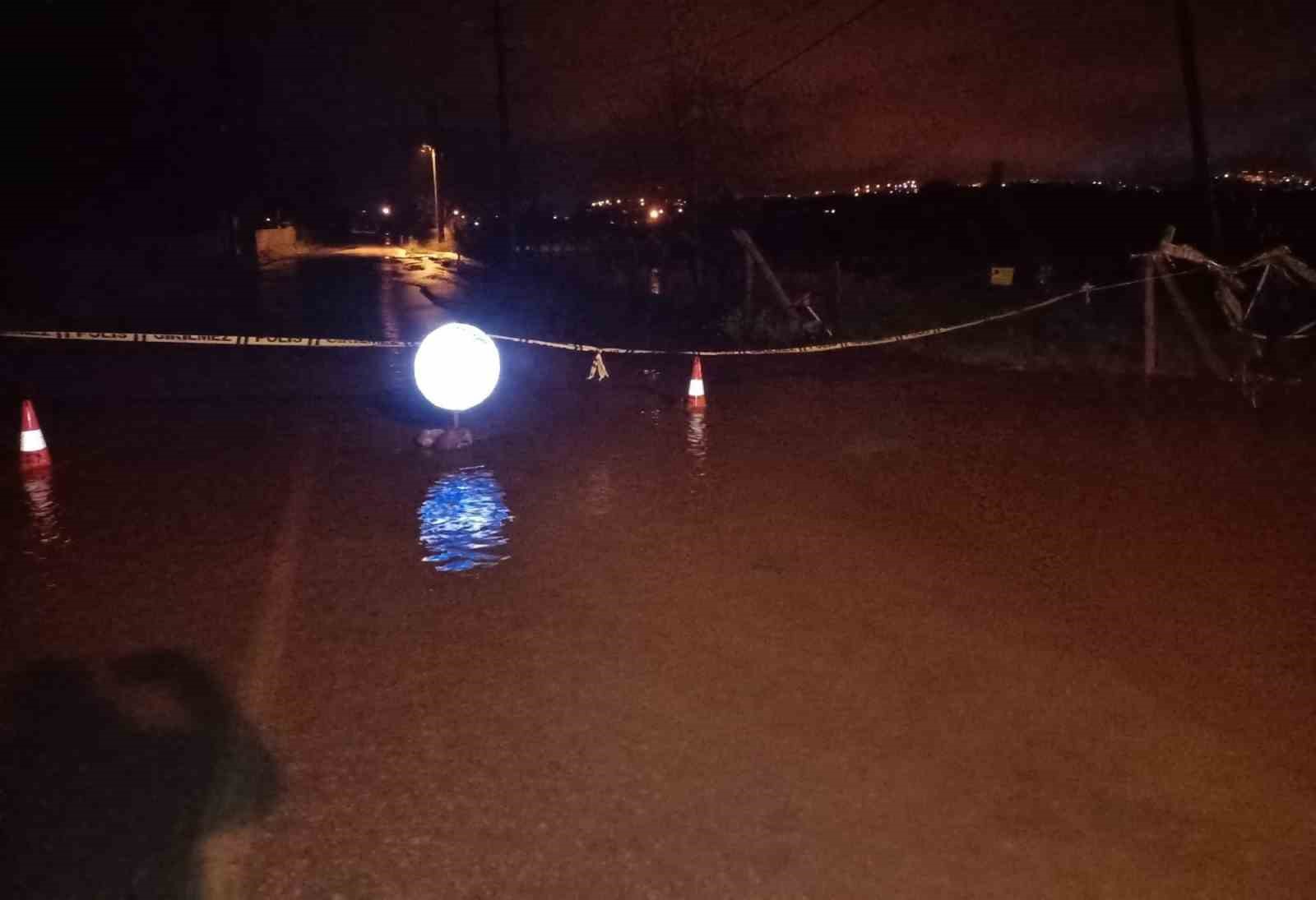 Ayvacık’ta şiddetli yağış etkili oldu
