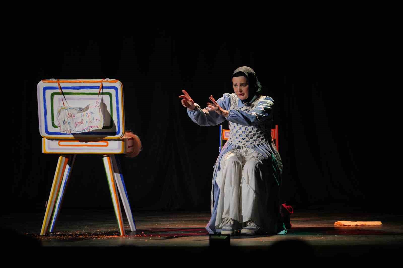 Ayvalık Kadın Oyunları Festivali altıncı kez perdelerini açtı
