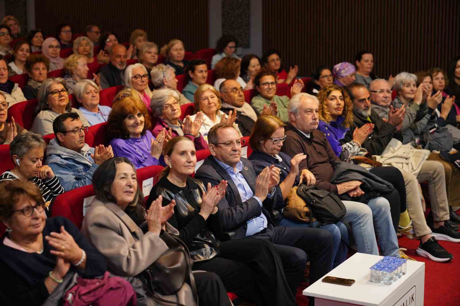 Ayvalık Kadın Oyunları Festivali altıncı kez perdelerini açtı
