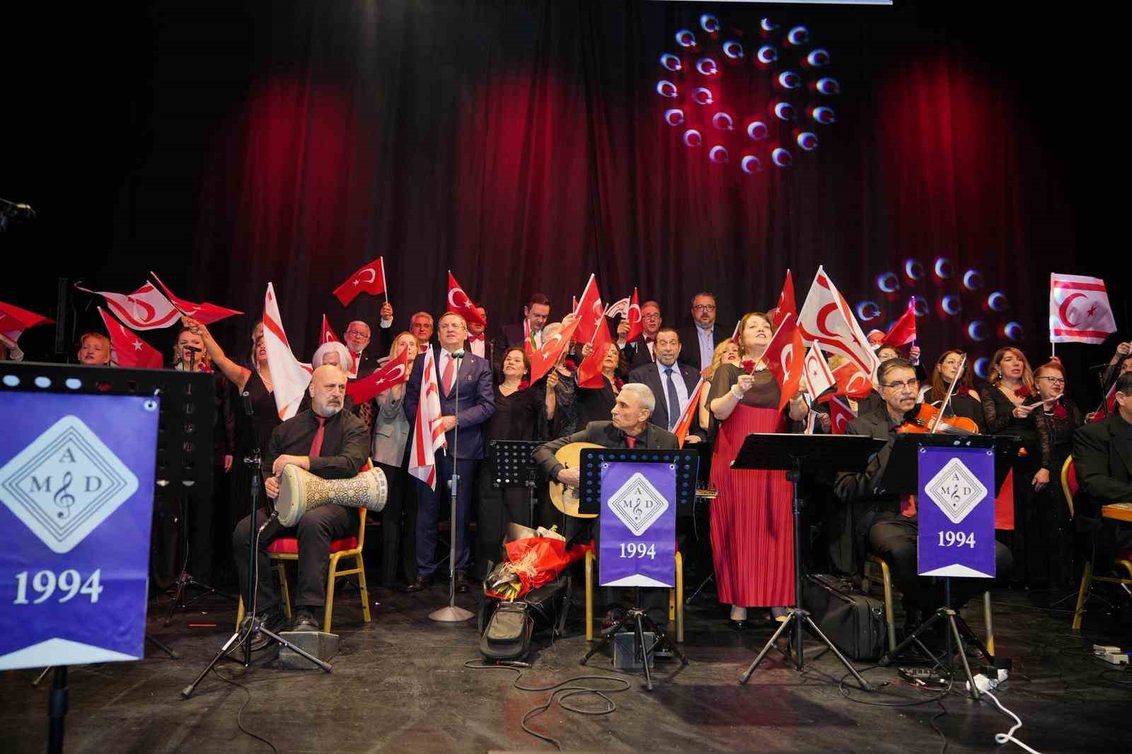 Ayvalık’ta Rauf Denktaş Kültür Merkezi perdelerini açtı
