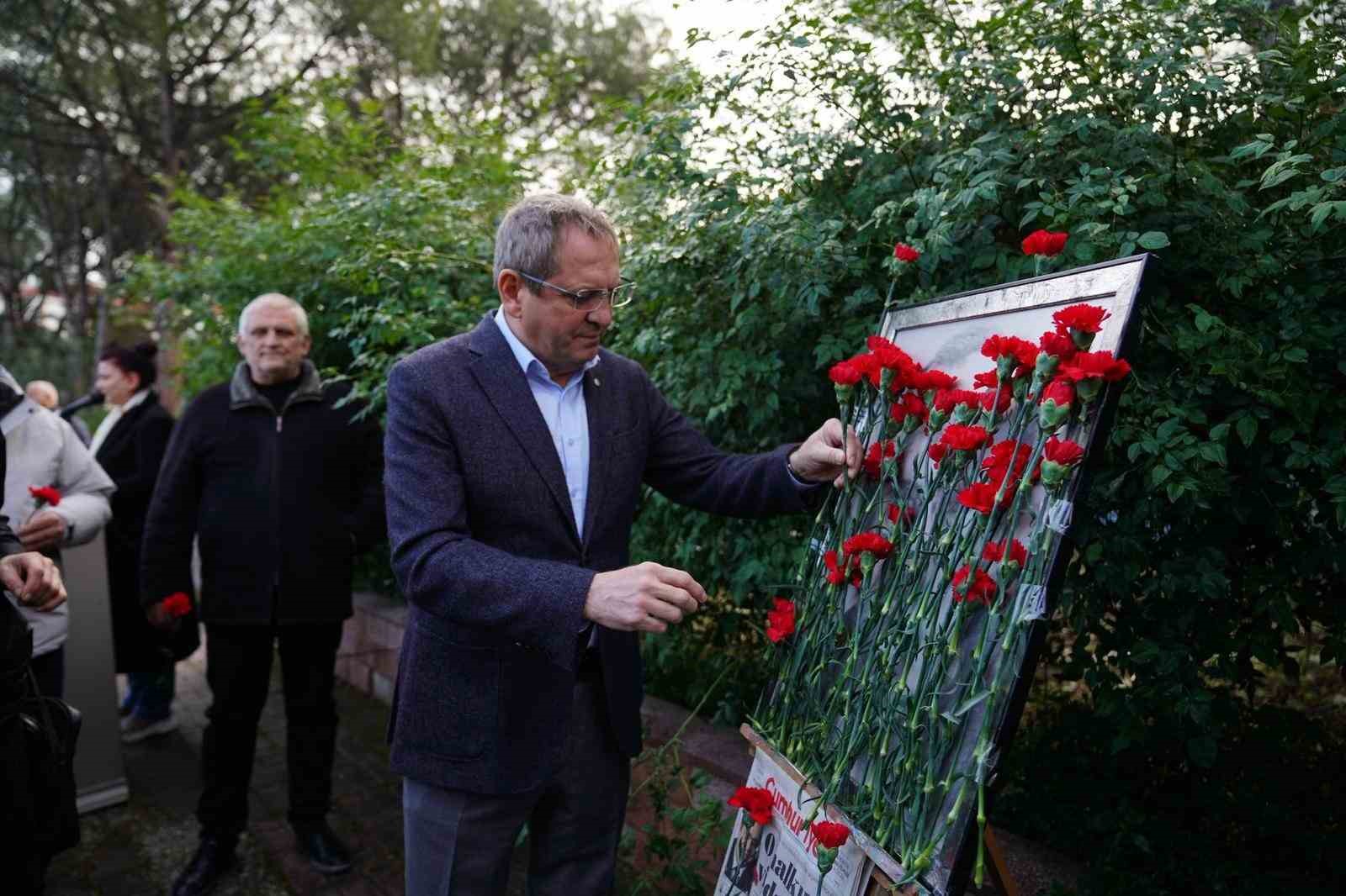 Ayvalık’ta Uğur Mumcu unutulmadı
