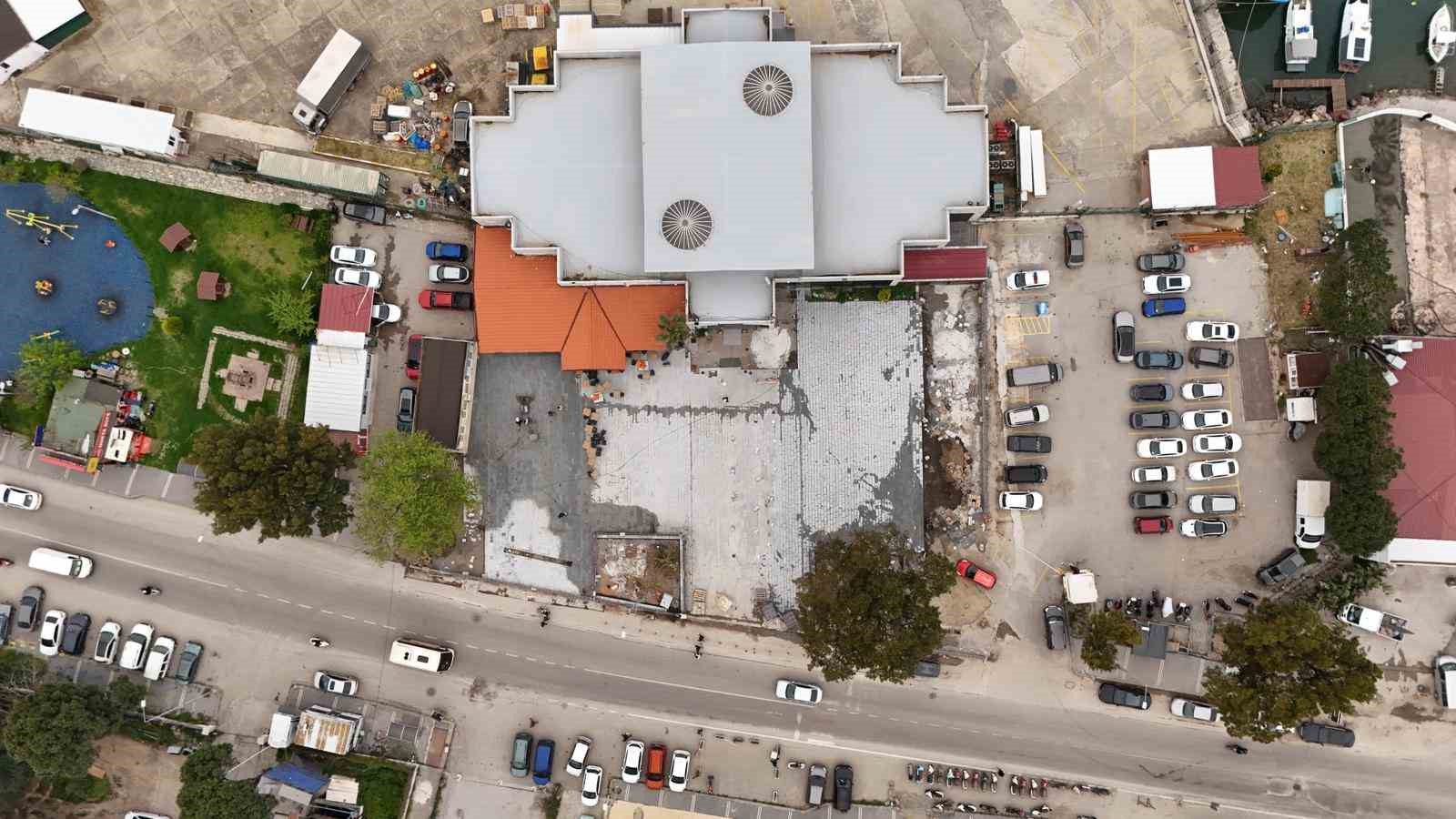 Ayvalık’ta yeni meydan düzenlemesi hayata geçiyor
