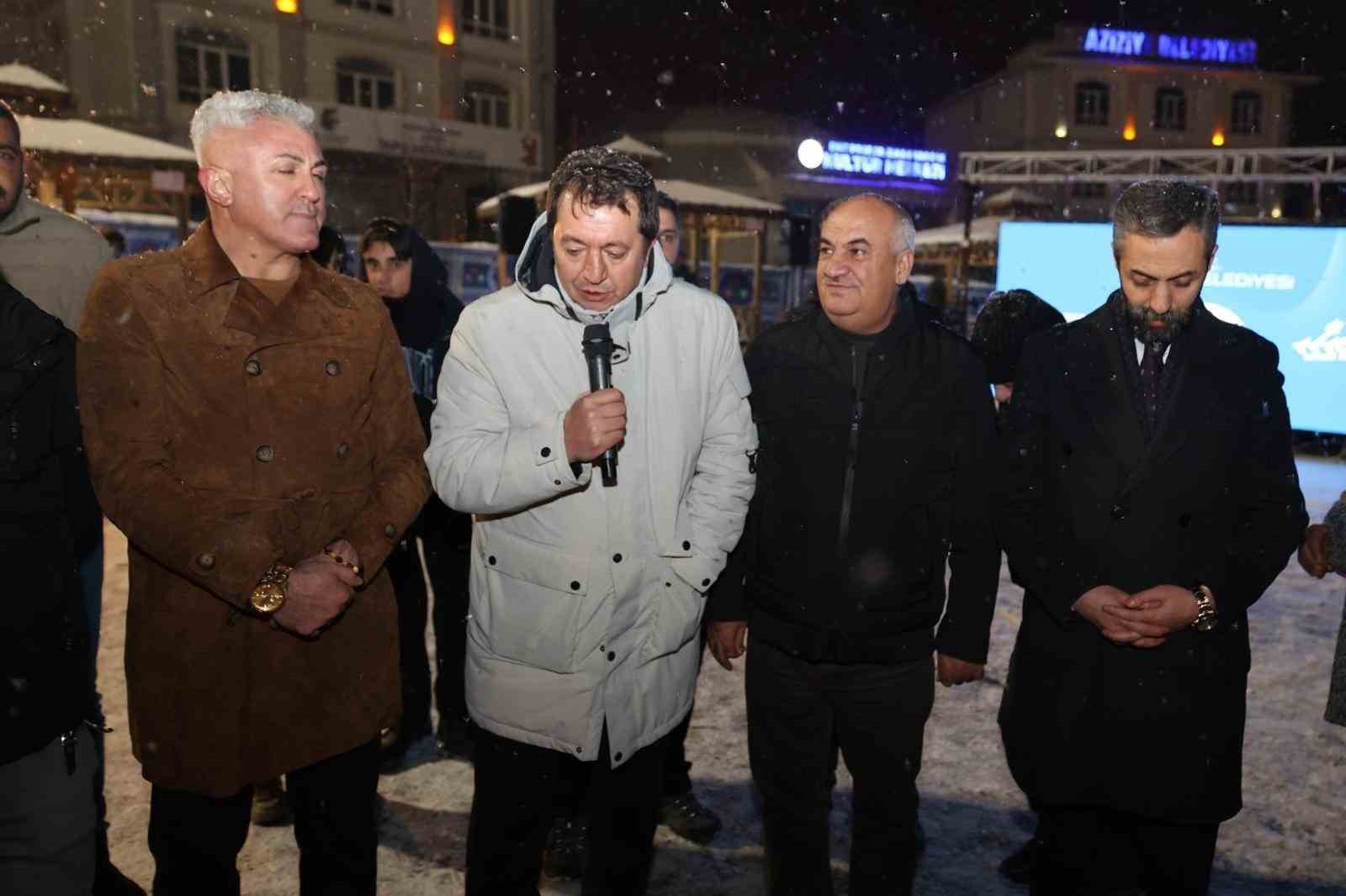 Aziziye’de Çalışan Gazeteciler Günü buluşması
Aziziye’de Çalışan Gazeteciler Günü buluşması