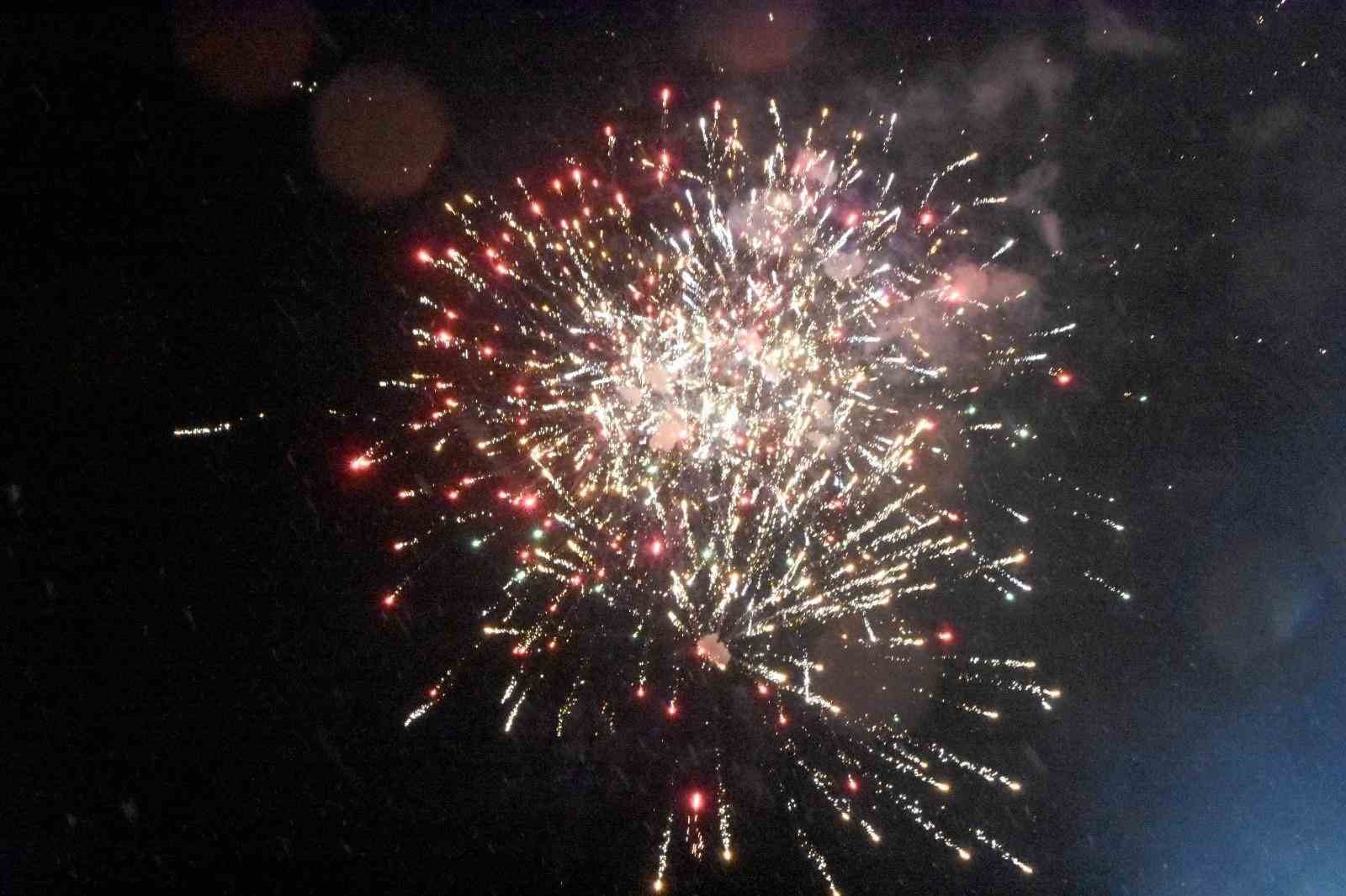 Aziziye’de Çalışan Gazeteciler Günü buluşması
Aziziye’de Çalışan Gazeteciler Günü buluşması