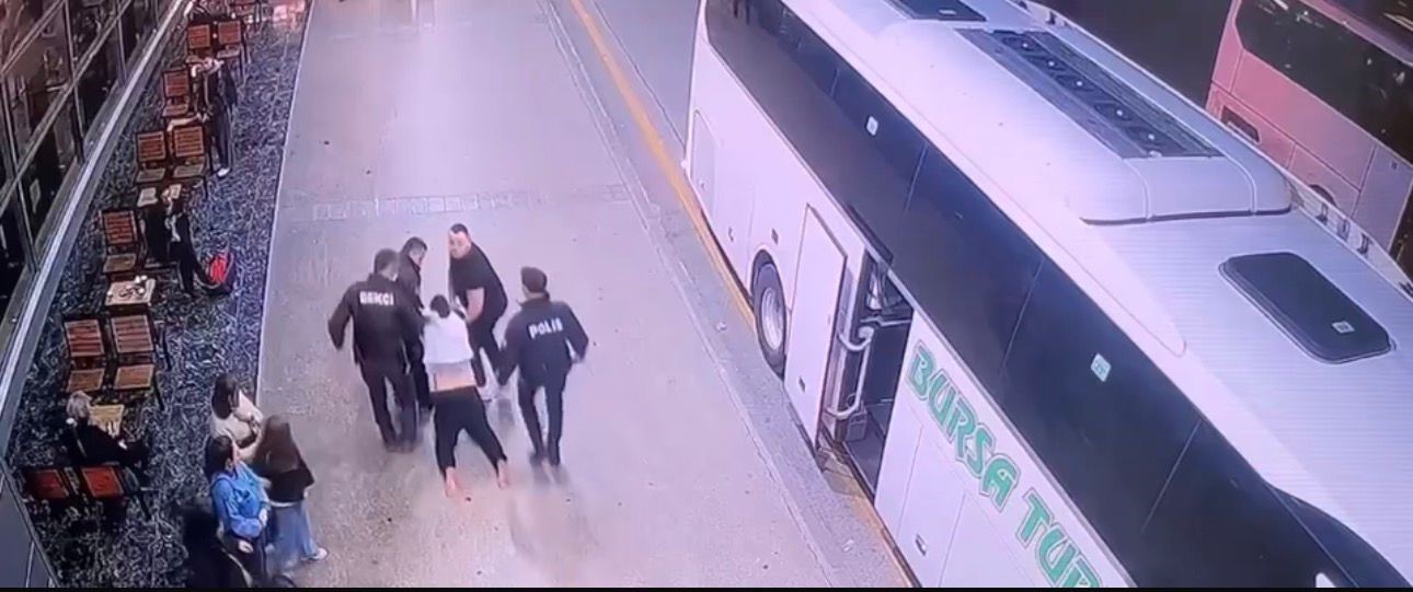 Baba katili, terminalde Bursa polisi tarafından kıskıvrak böyle yakalandı
