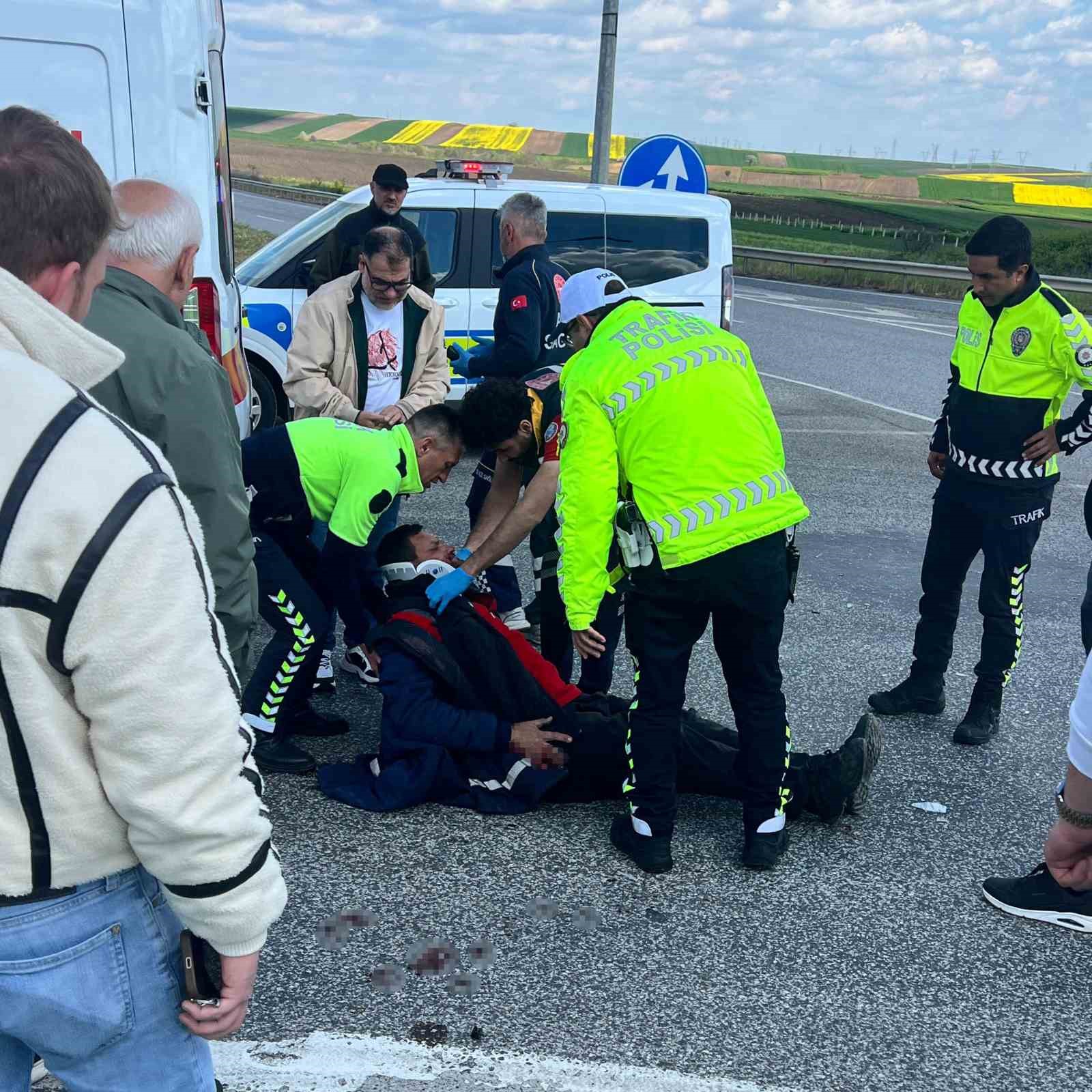 Babaeski’de motosikletle otomobil çarpıştı: 1 yaralı
