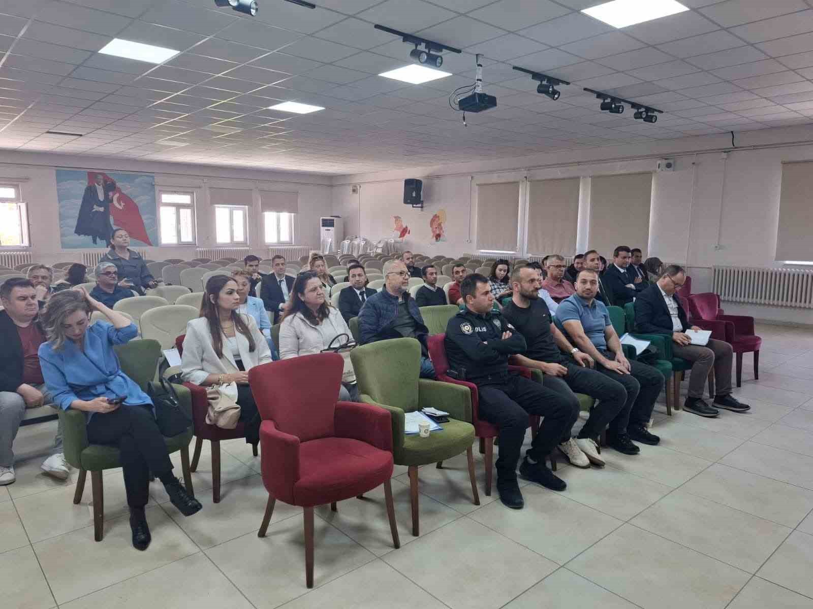 Babaeski’de okul güvenliği toplantısı gerçekleştirildi
