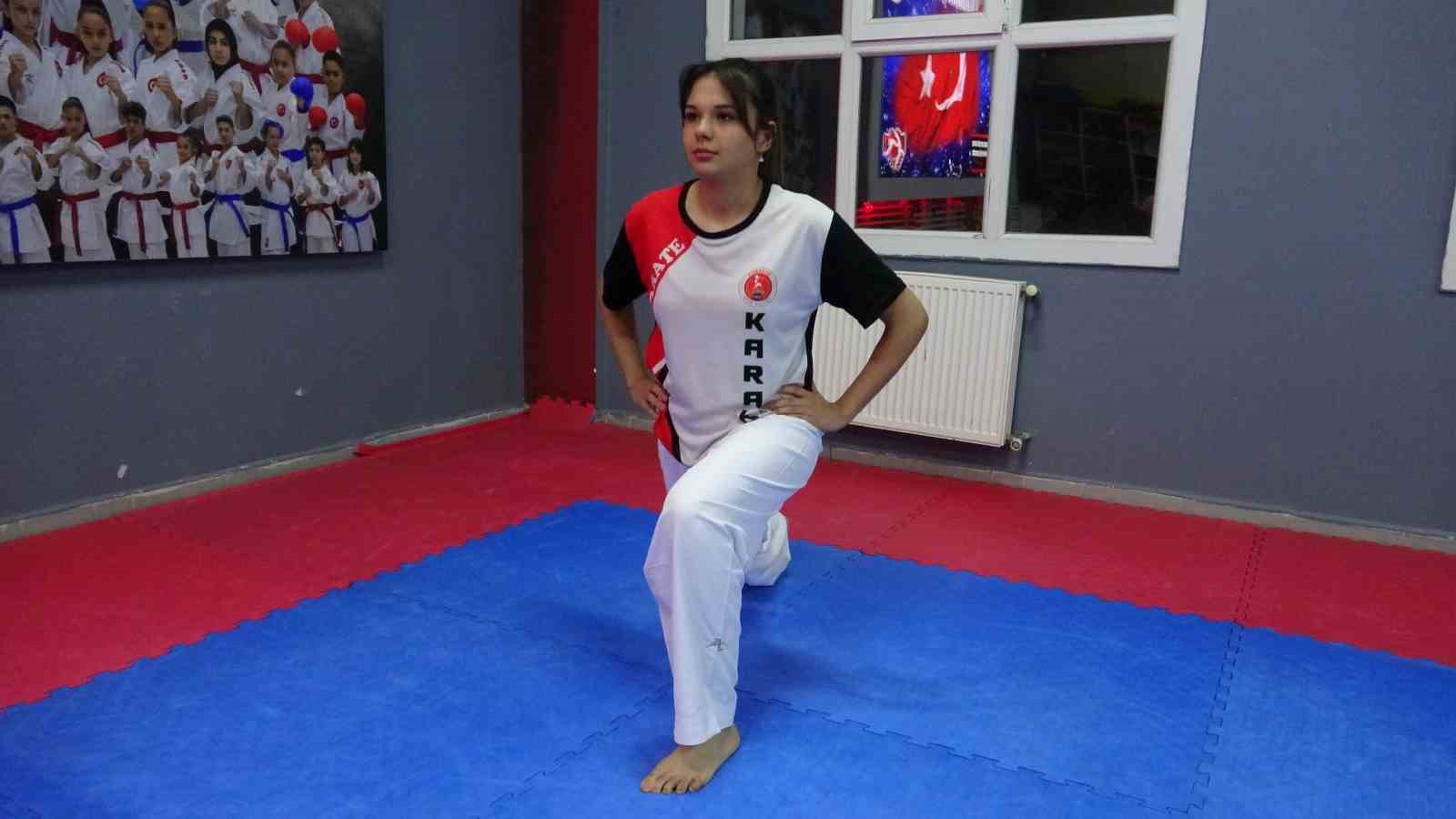 Babası ’kendini savunmayı öğren’ dedi, o şampiyon oldu
