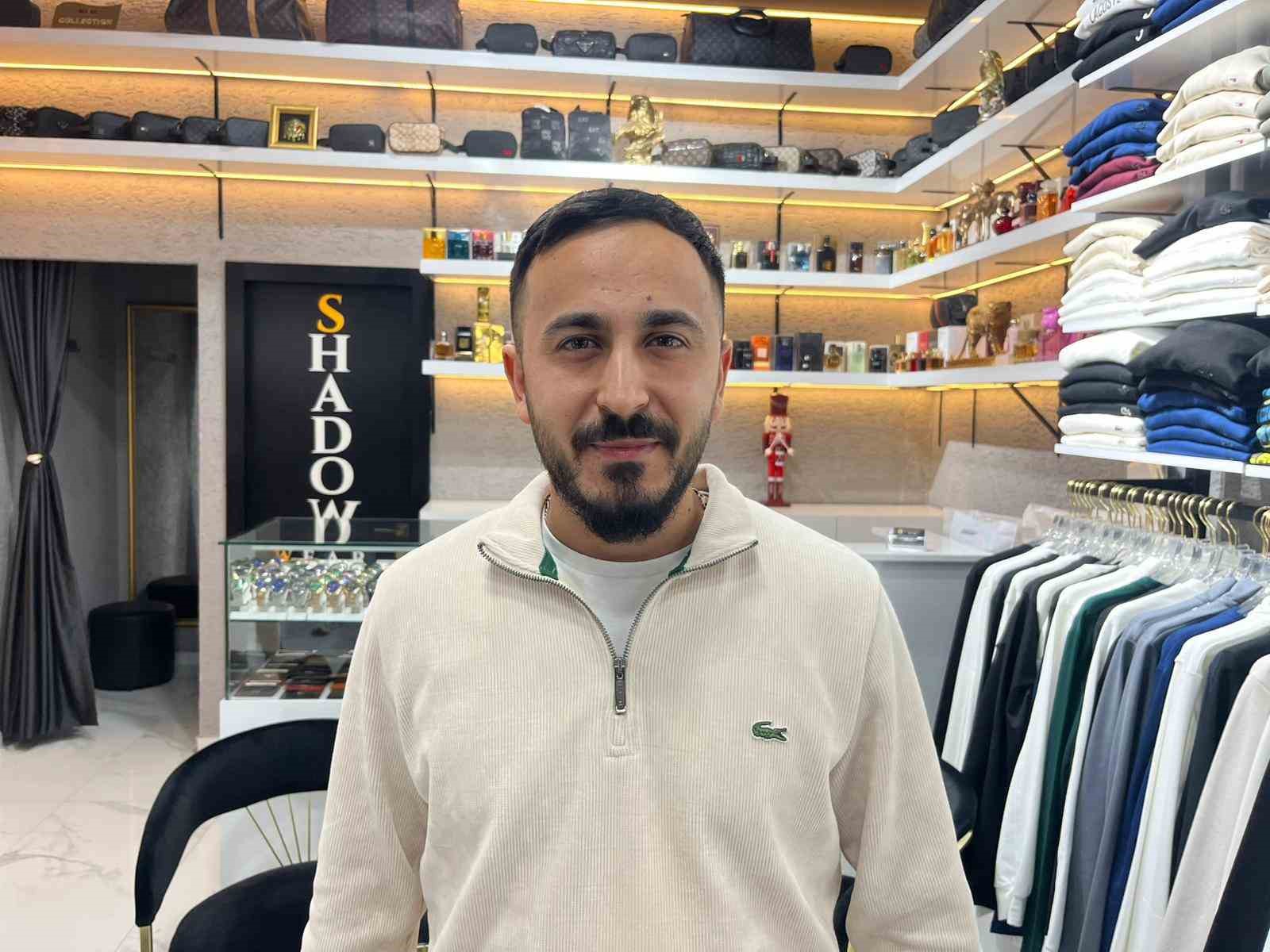 Babasına doğum günü hediyesi için 100 TL ile mağazaya girdi, mutluluğu Türkiye’nin mutluluğu oldu
