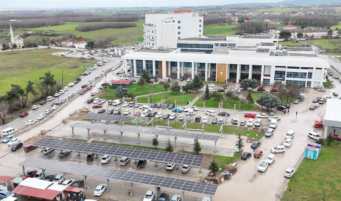 Bafra Devlet Hastanesi enerjisini güneşten sağlıyor: Günlük 50 bin TL tasarruf
