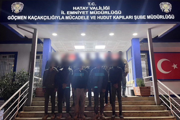 Bagajı dahi göçmenle dolduran 4 araç sürücüsüne 601 bin TL ceza uygulandı
